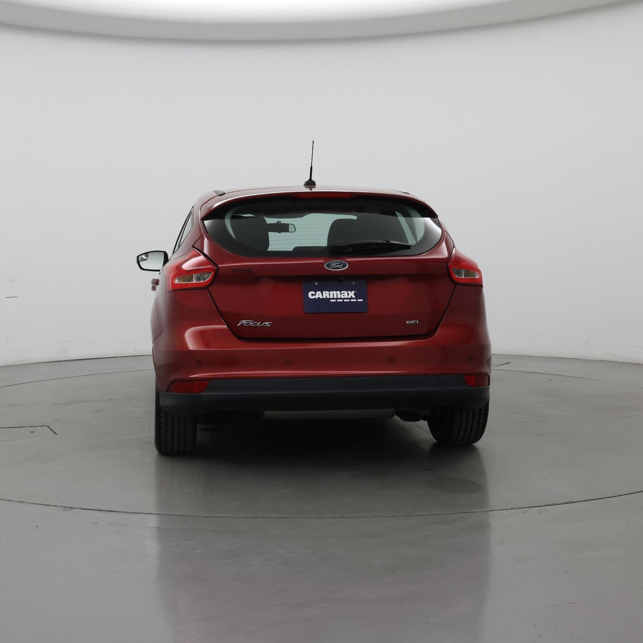 Thumbnail: 2017 Ford Focus - 6