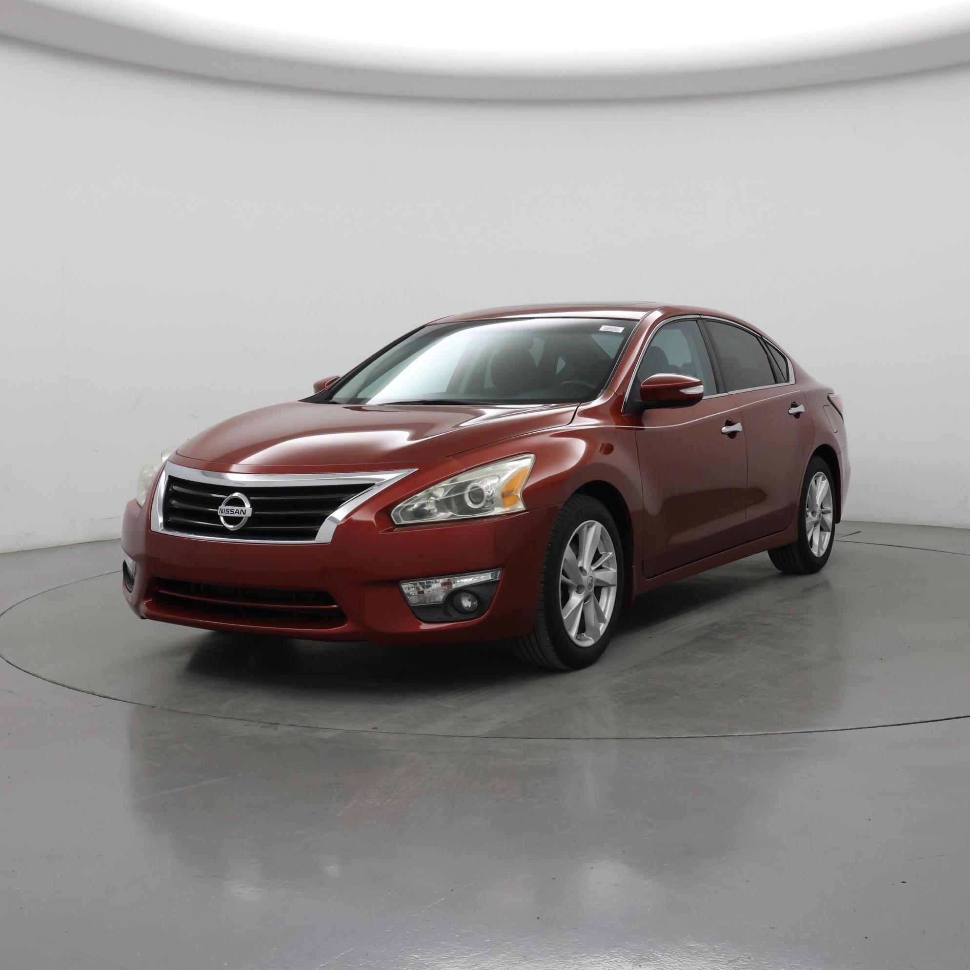Thumbnail: 2015 Nissan Altima - 4