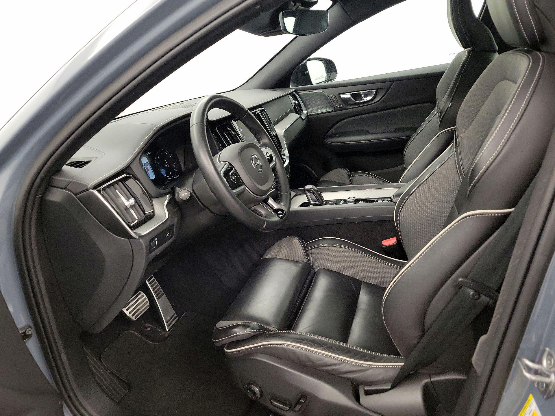 Thumbnail: 2022 Volvo S60 - 11