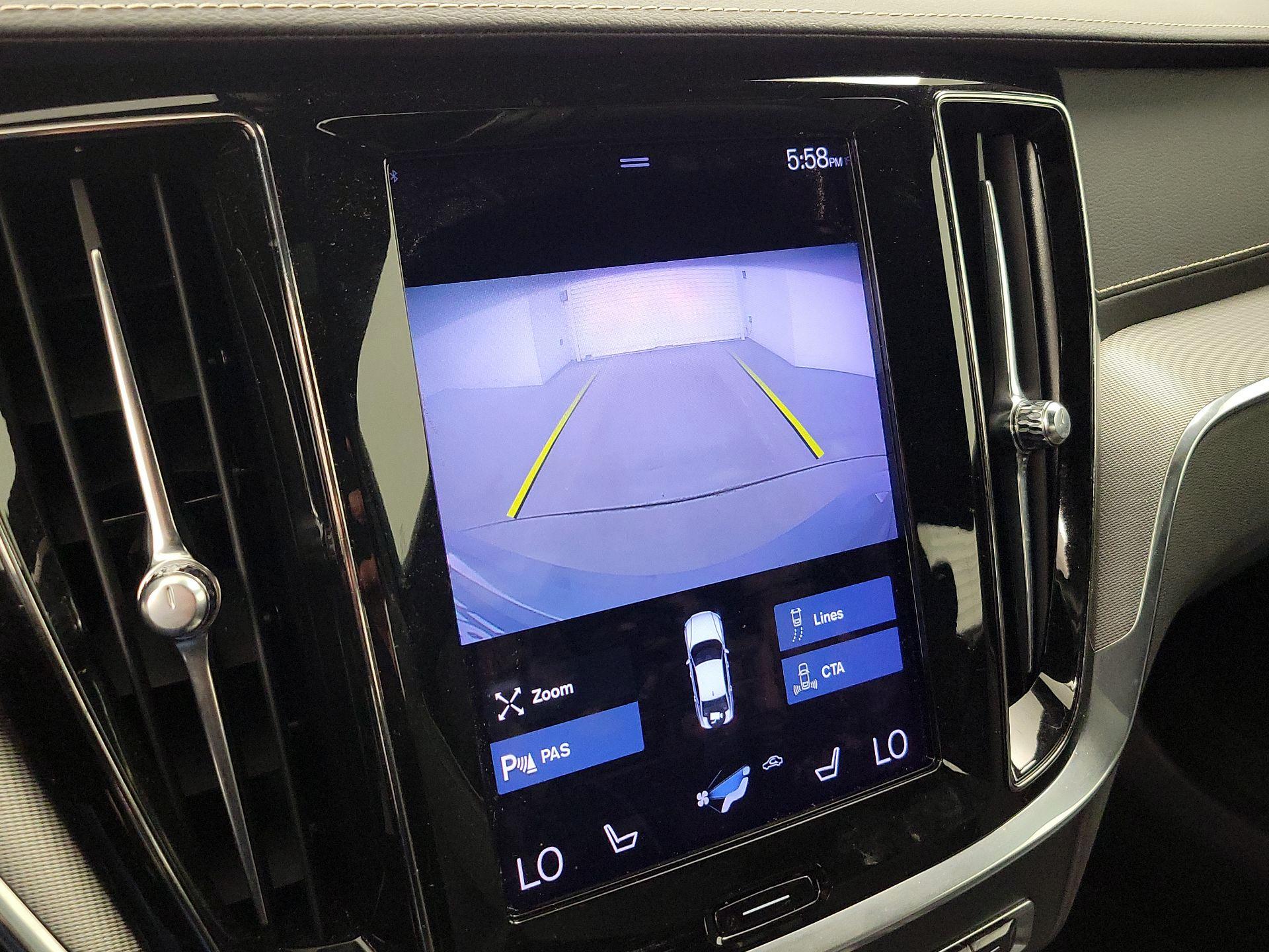 Thumbnail: 2022 Volvo S60 - 15