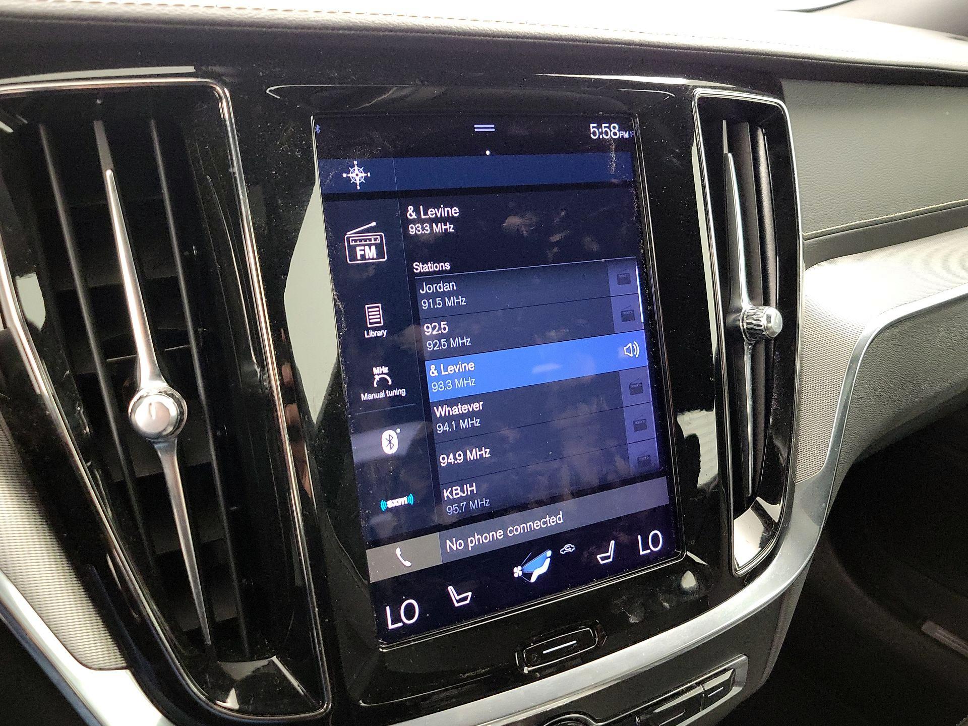 Thumbnail: 2022 Volvo S60 - 16