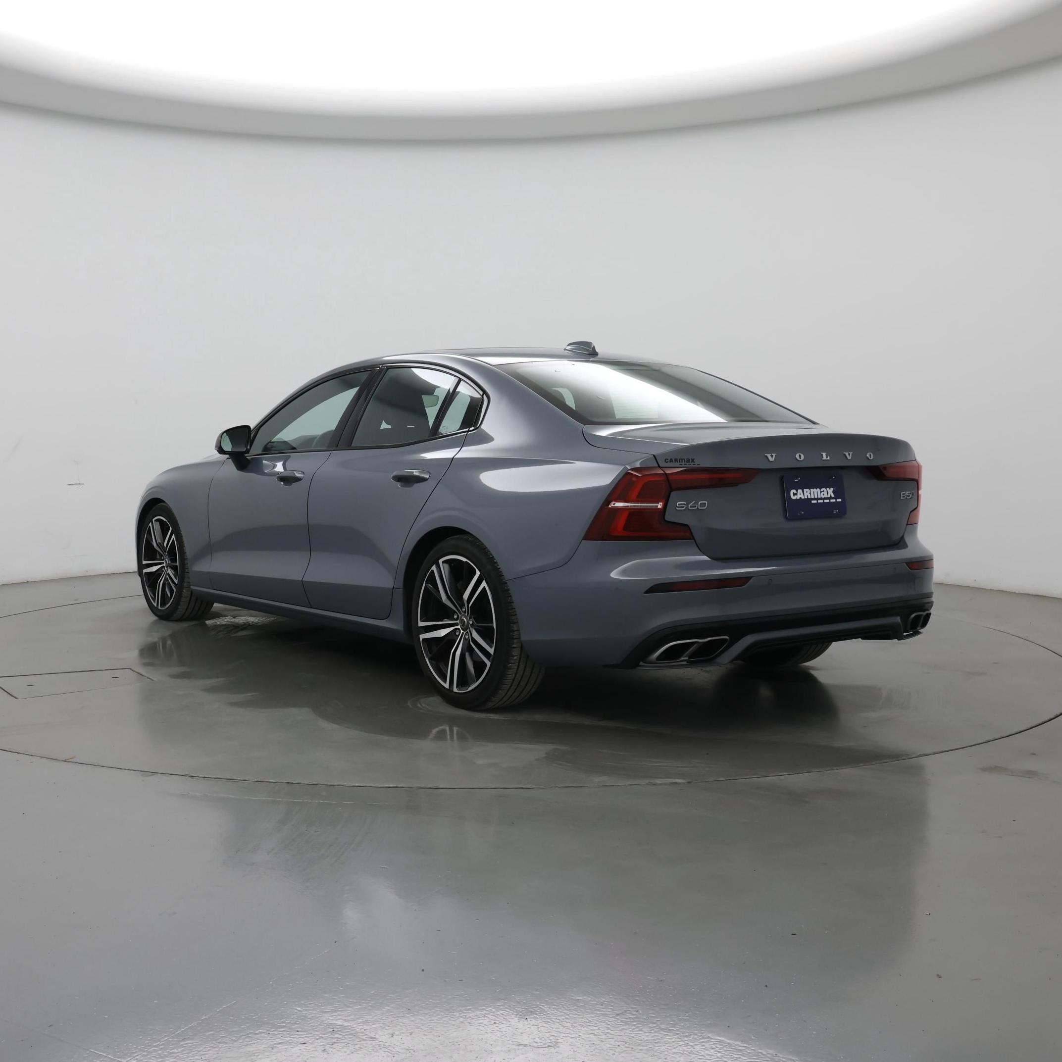 Thumbnail: 2022 Volvo S60 - 2