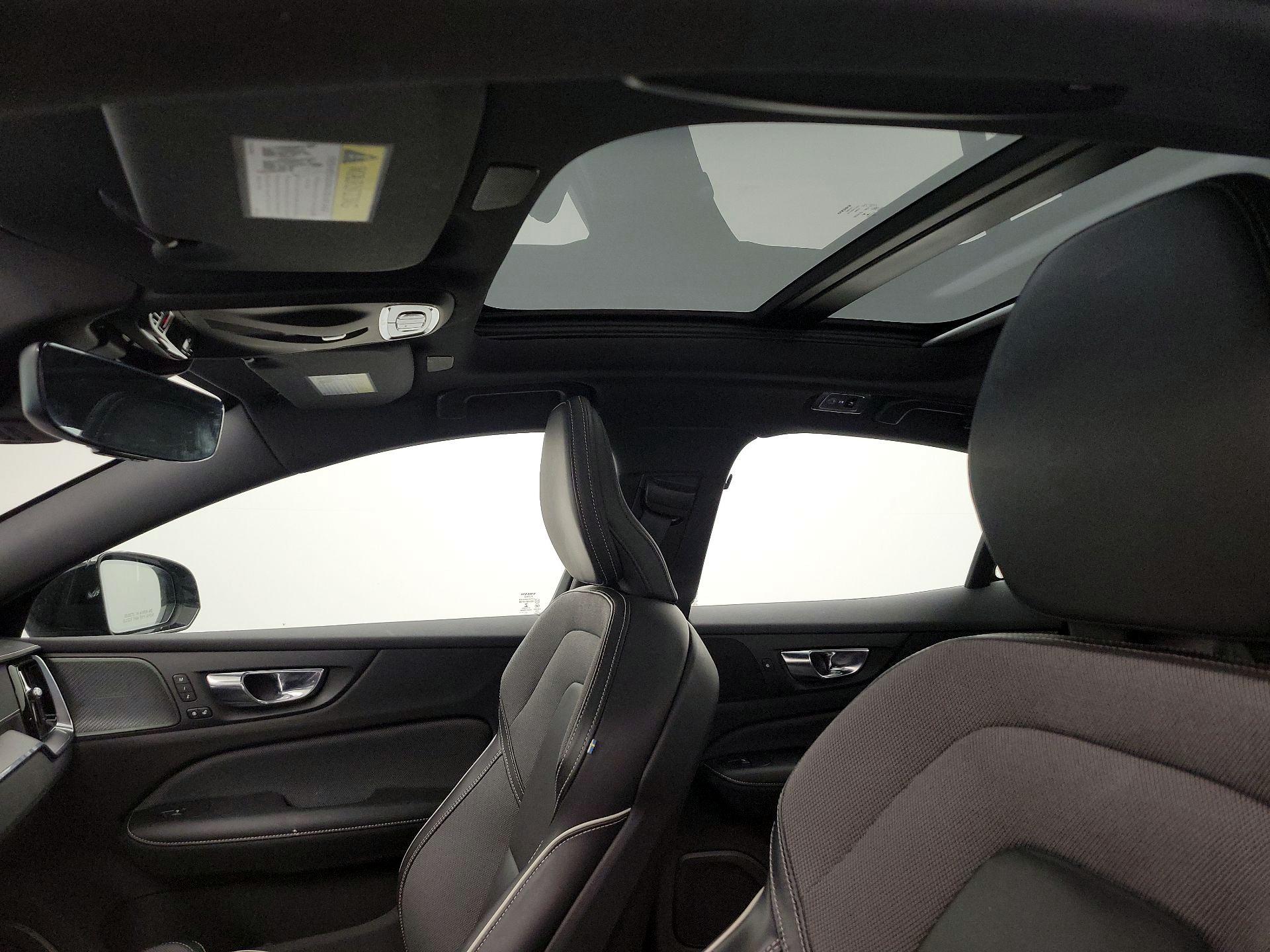 Thumbnail: 2022 Volvo S60 - 20