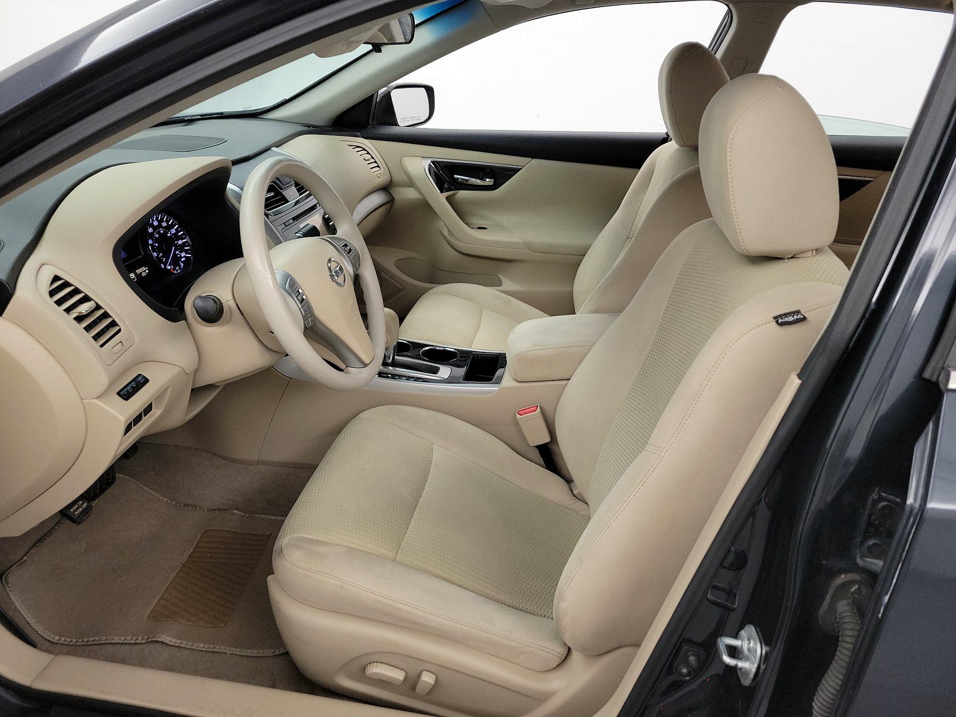 Thumbnail: 2014 Nissan Altima - 11