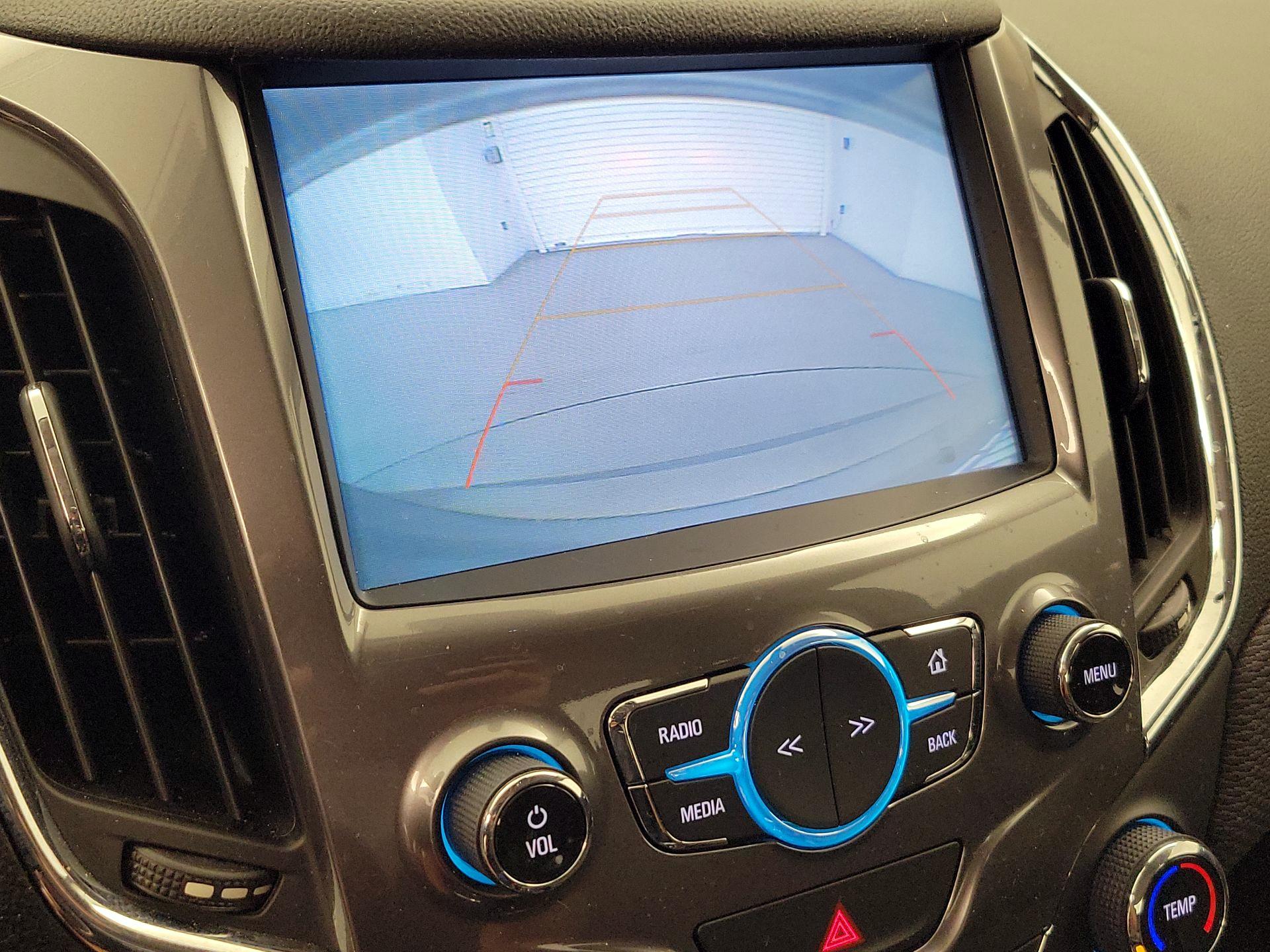 Thumbnail: 2018 Chevrolet Cruze - 14