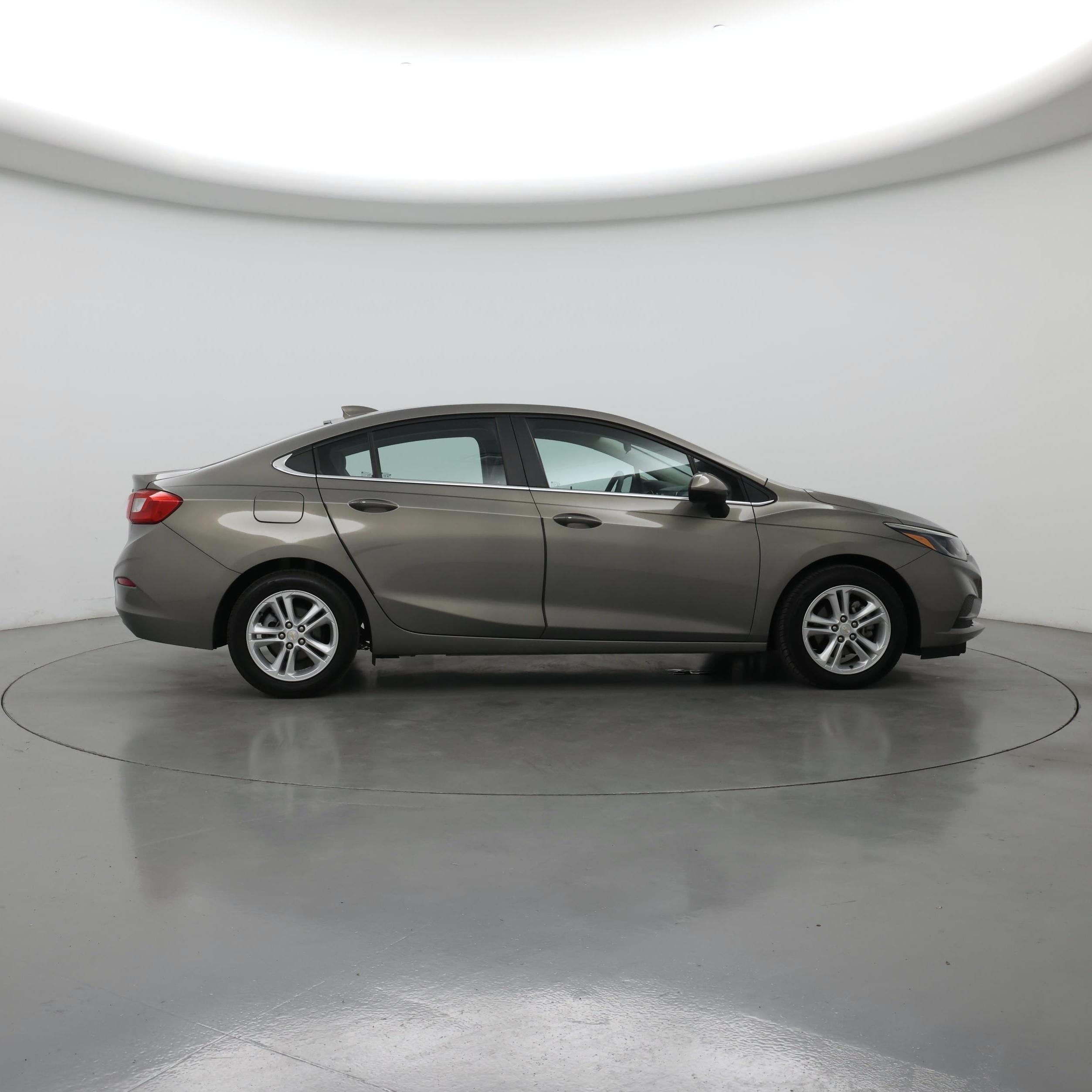 Thumbnail: 2018 Chevrolet Cruze - 7