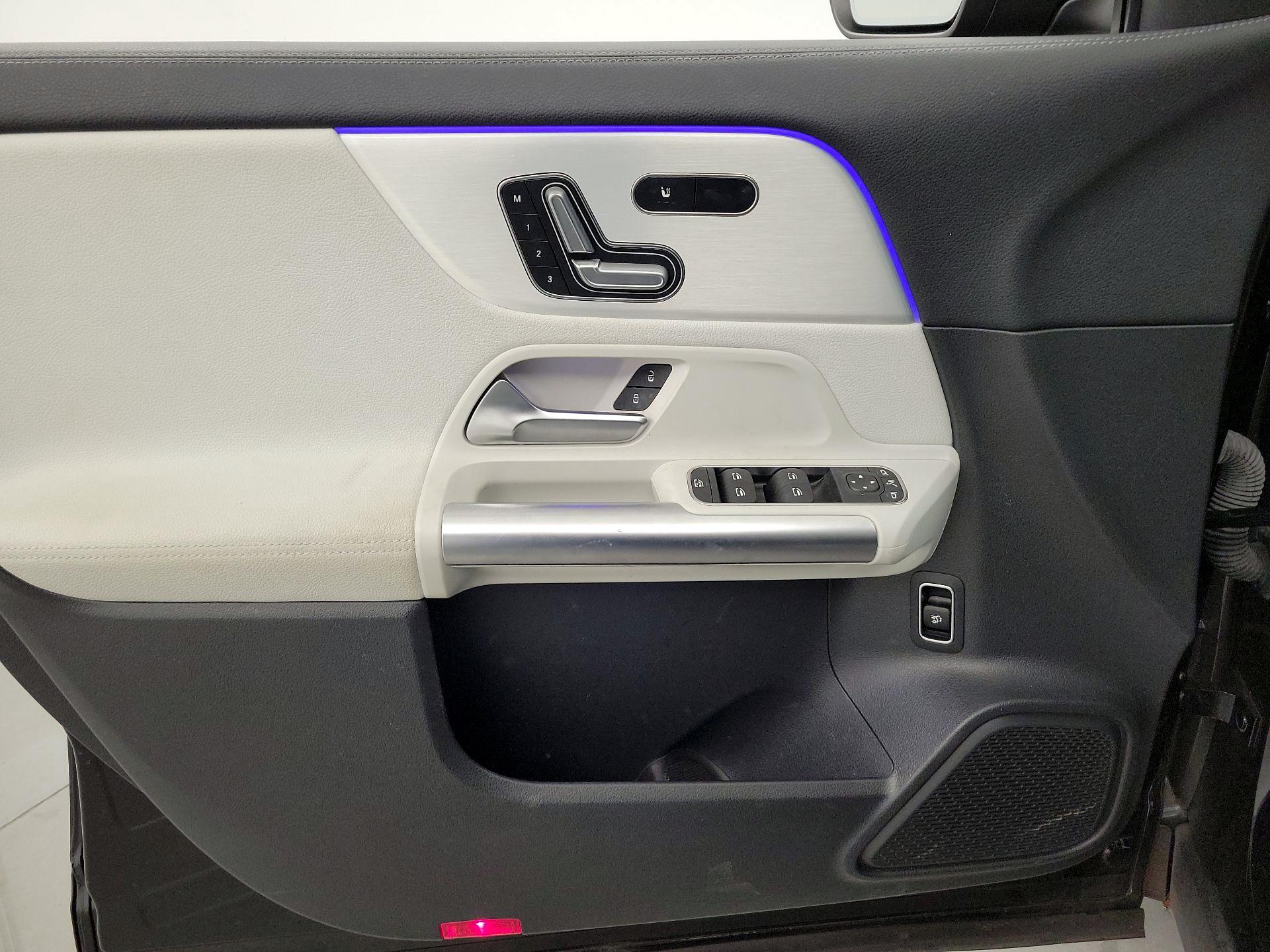 Thumbnail: 2023 Mercedes-Benz GLA - 12