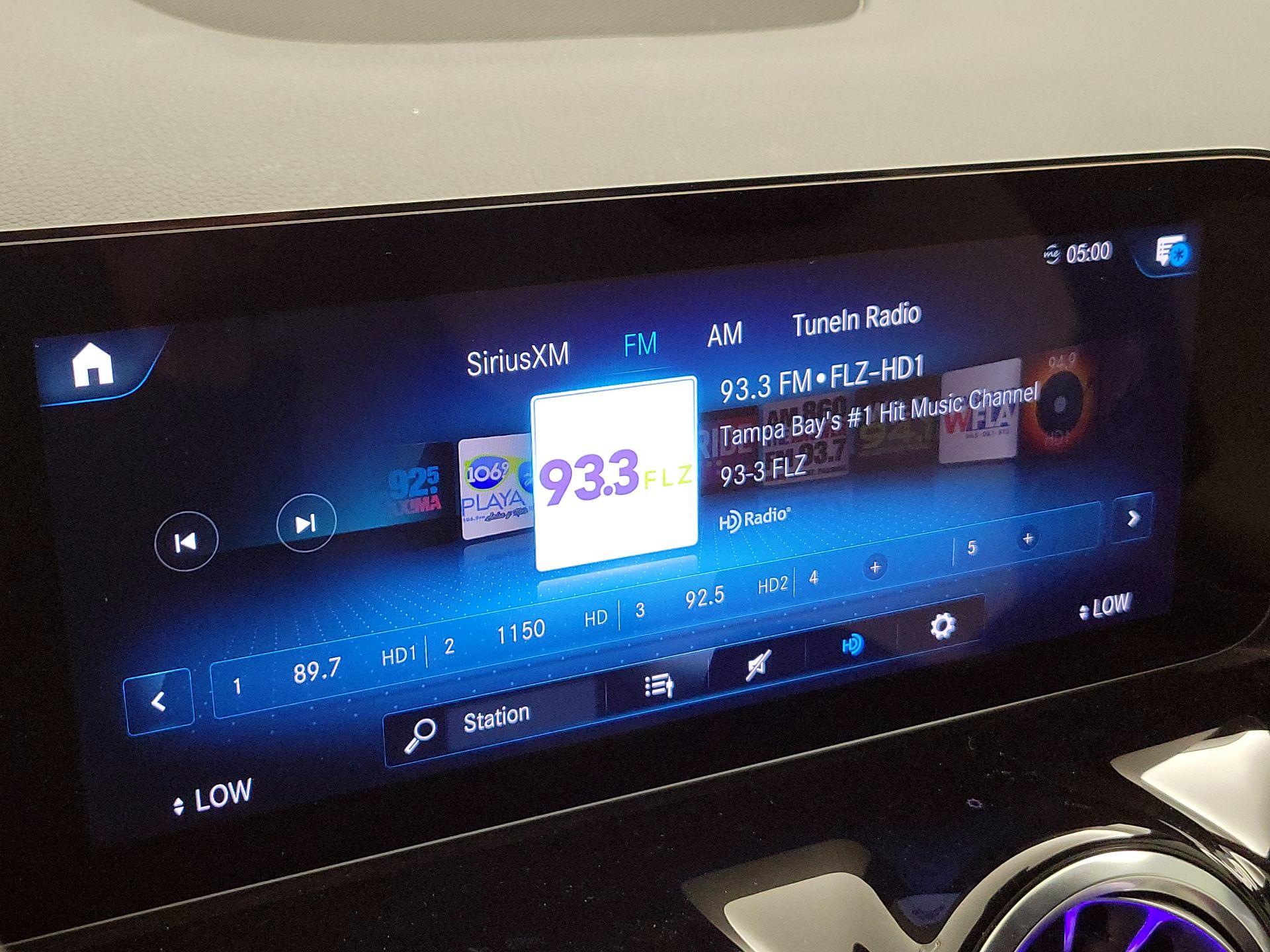 Thumbnail: 2023 Mercedes-Benz GLA - 16