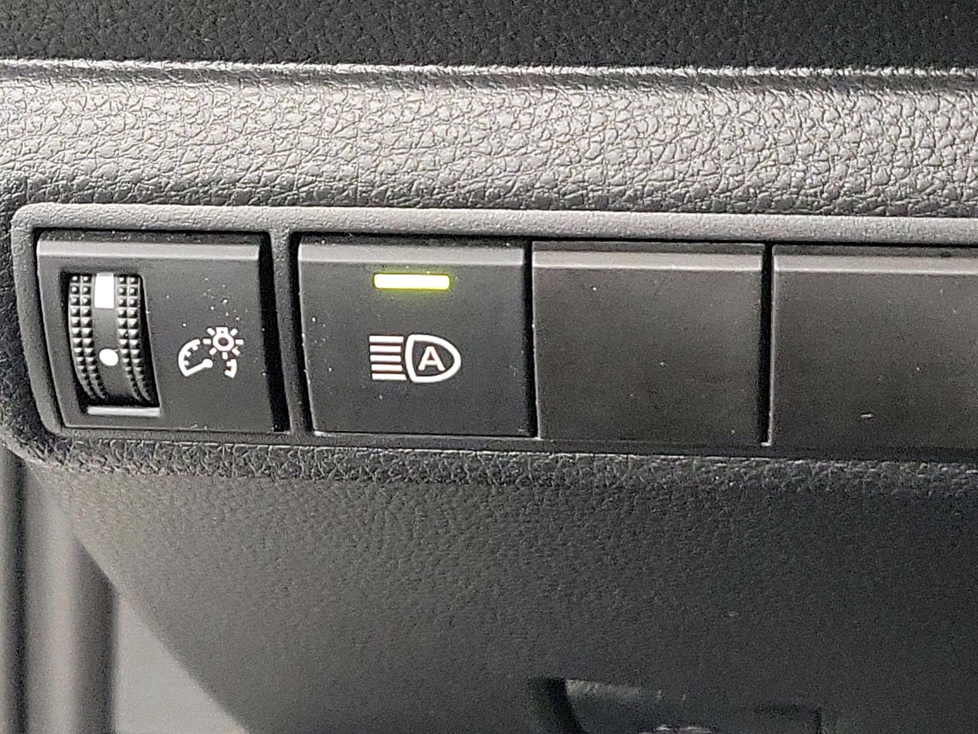 Thumbnail: 2022 Toyota Corolla - 13