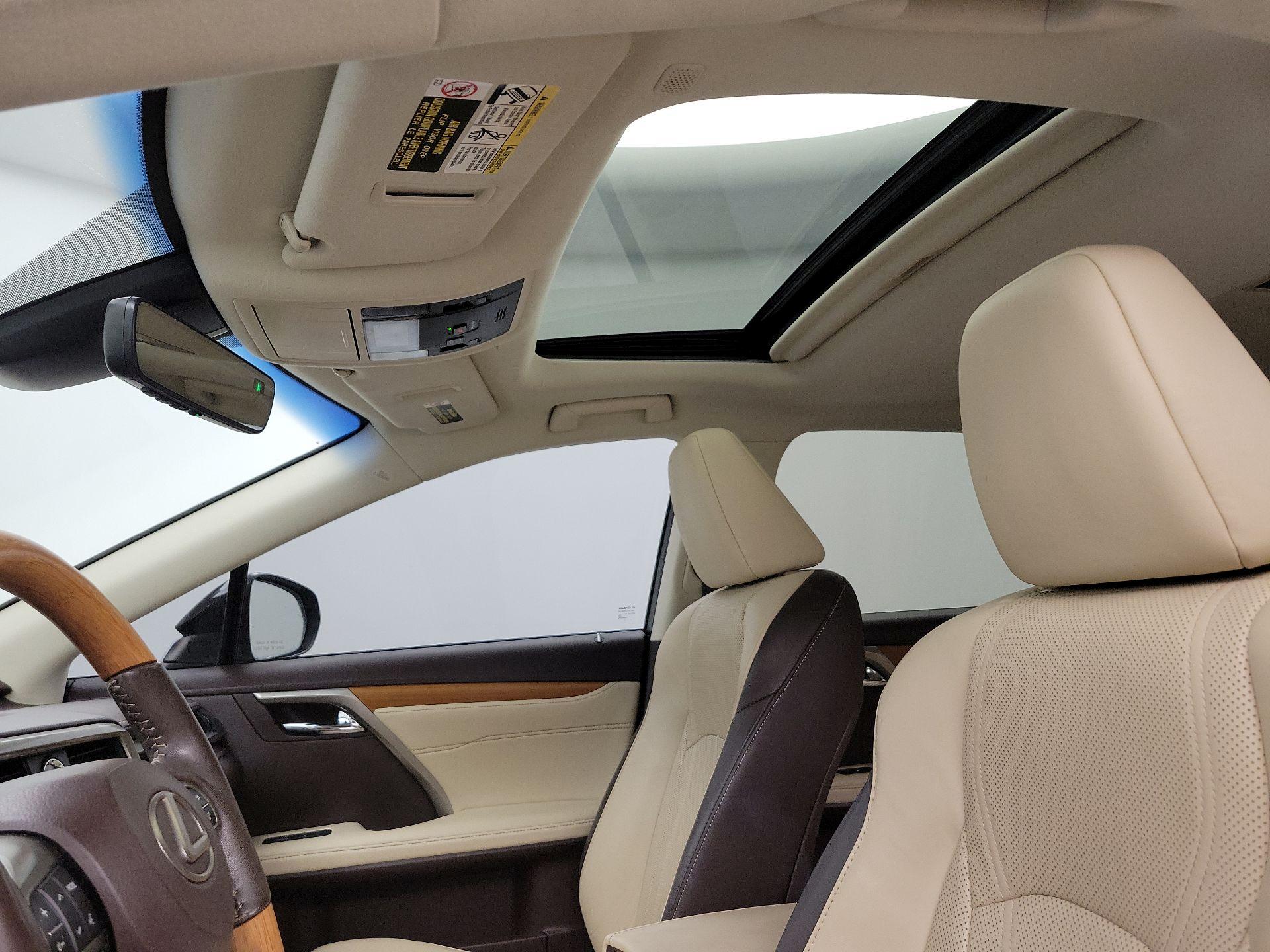 Thumbnail: 2018 Lexus RX - 19