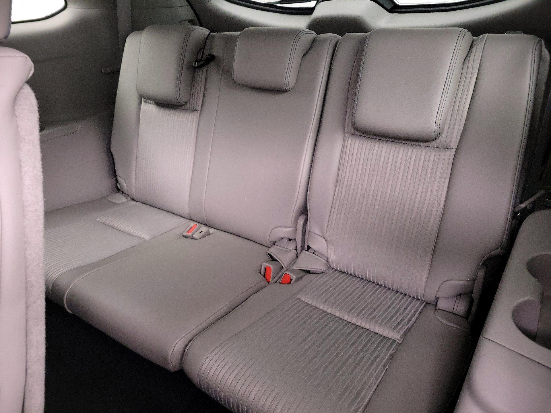 Thumbnail: 2017 Toyota Highlander - 20