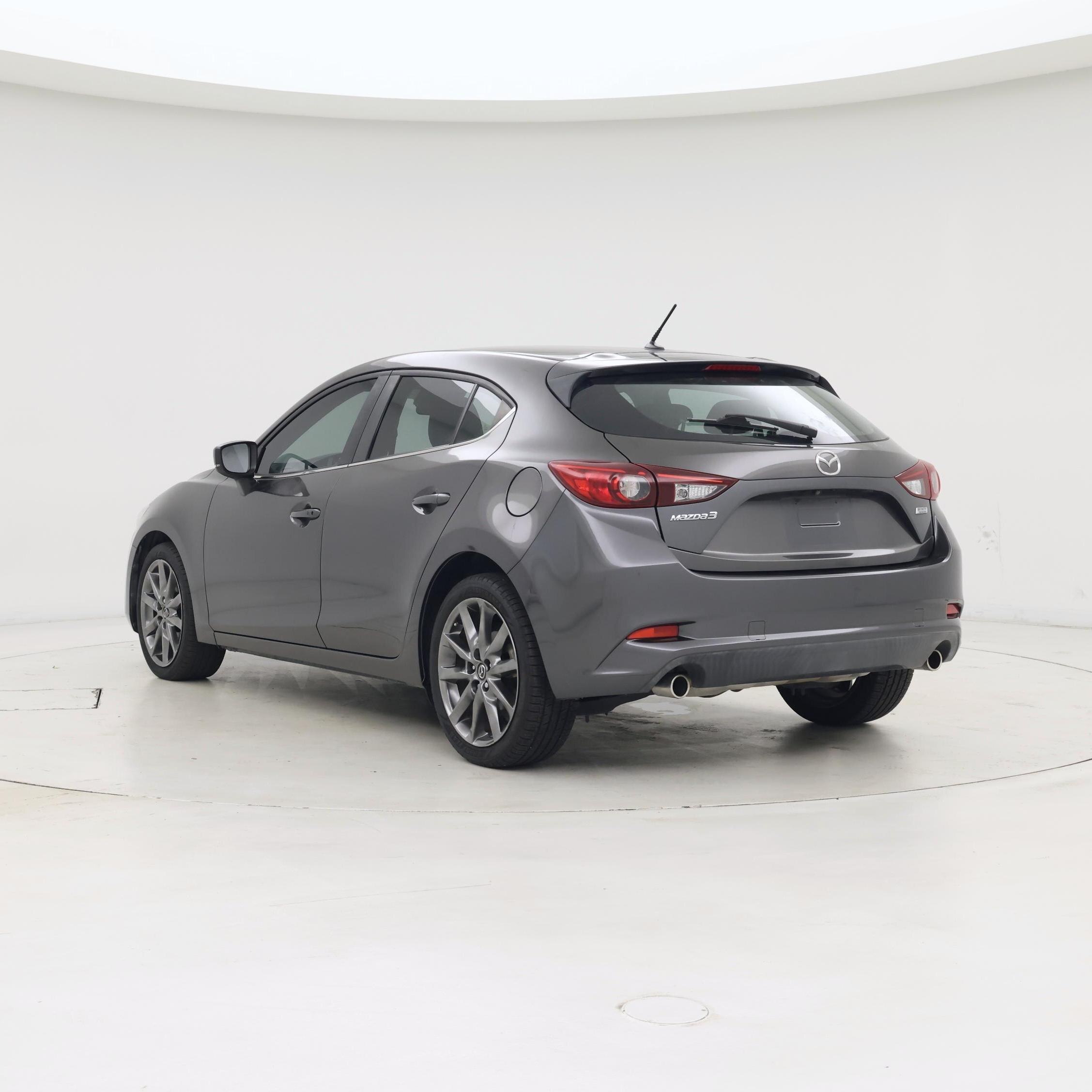 Thumbnail: 2018 Mazda Mazda3 - 2