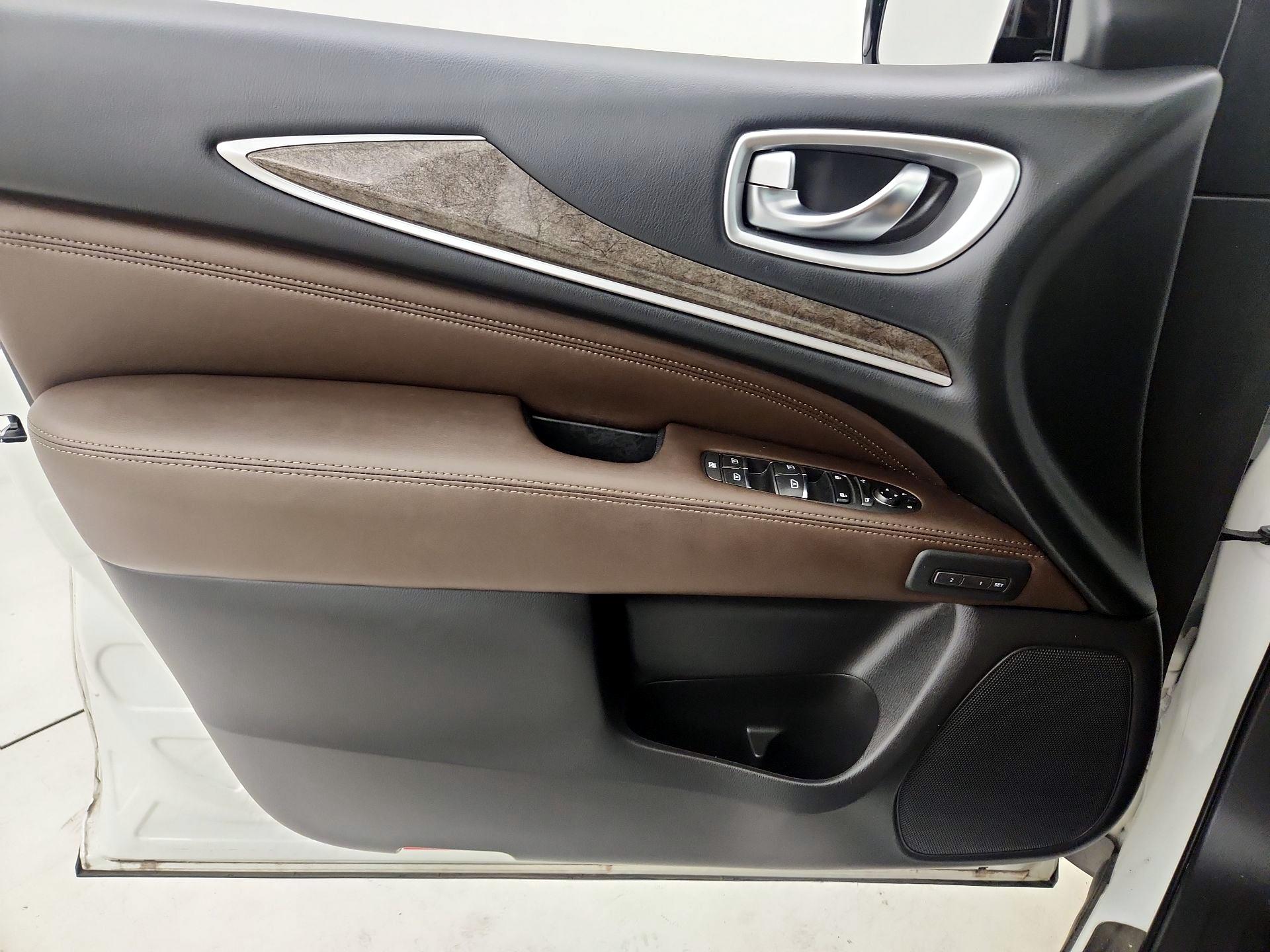 Thumbnail: 2015 INFINITI QX60 - 12