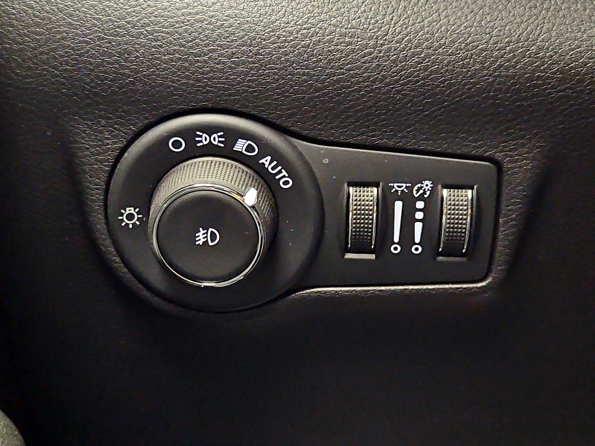 Thumbnail: 2025 Jeep Compass - 13