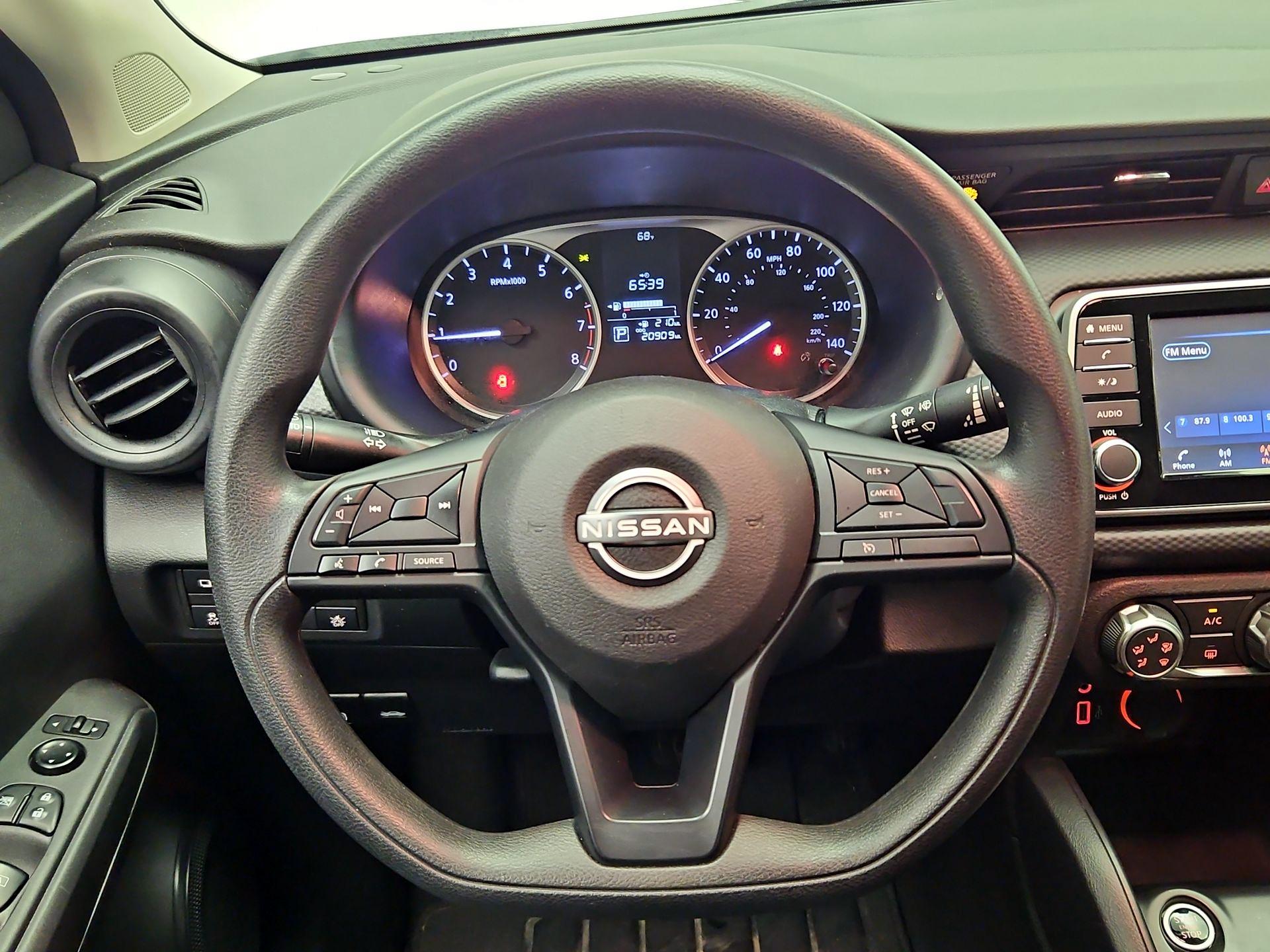 Thumbnail: 2023 Nissan Kicks - 10