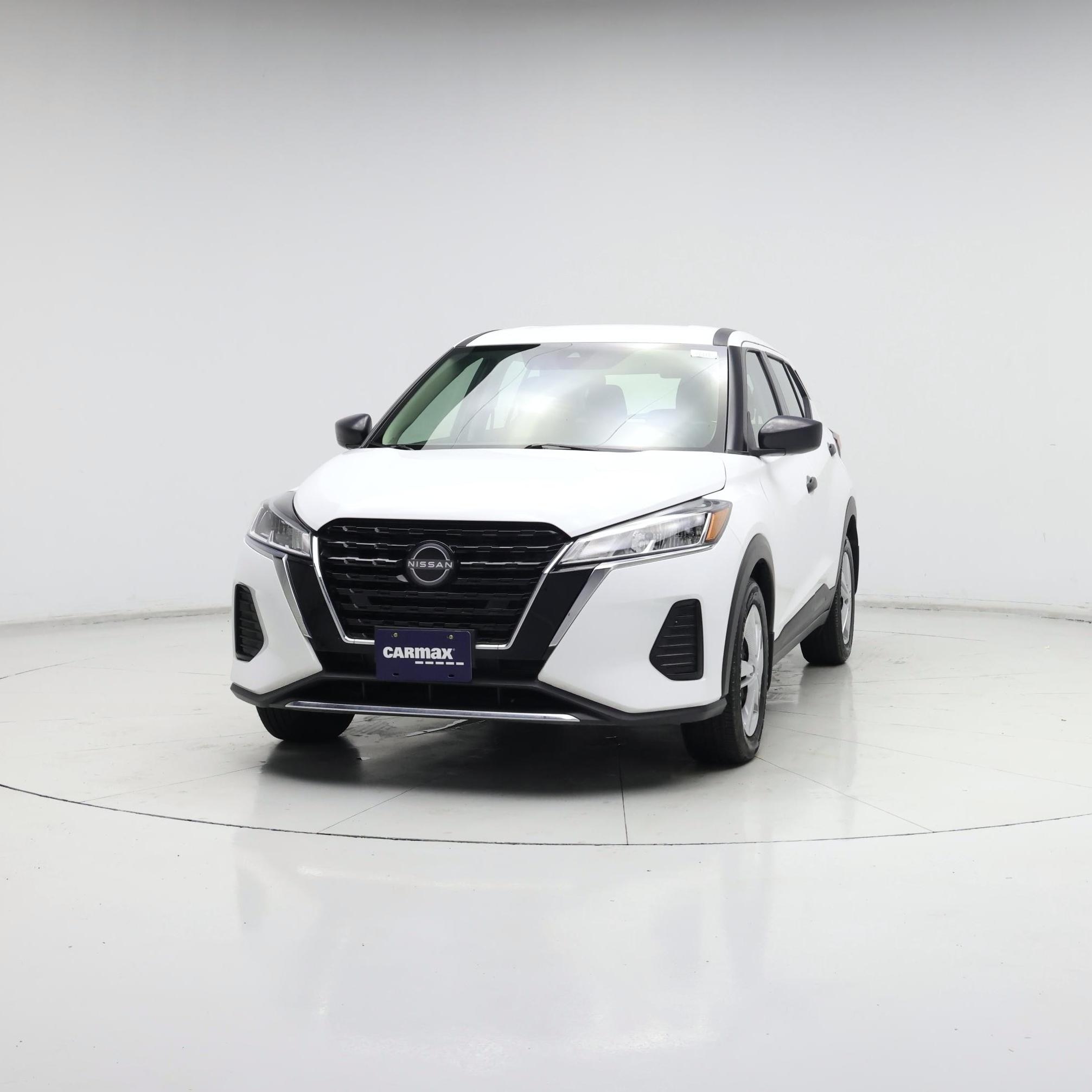 Thumbnail: 2023 Nissan Kicks - 4