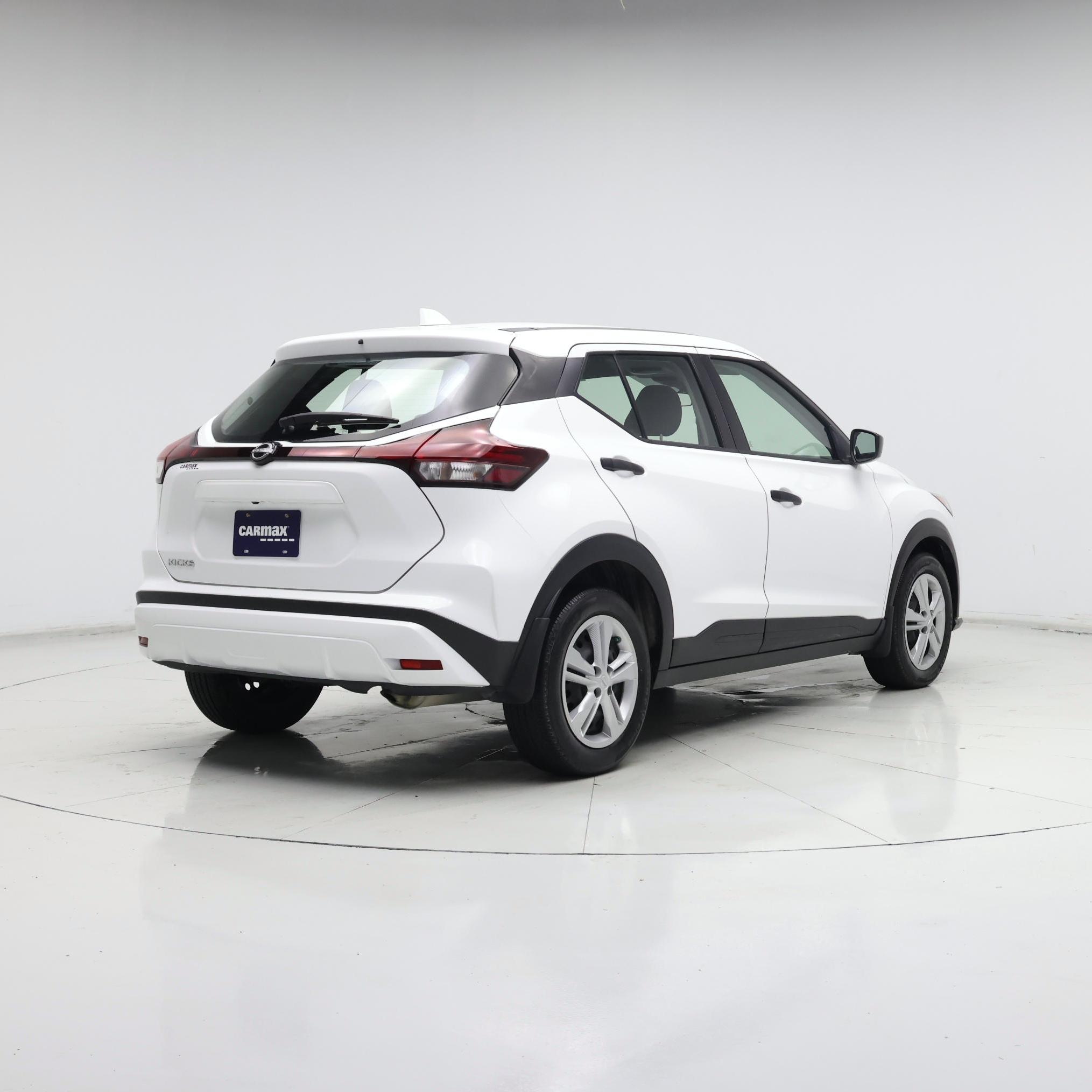 Thumbnail: 2023 Nissan Kicks - 8
