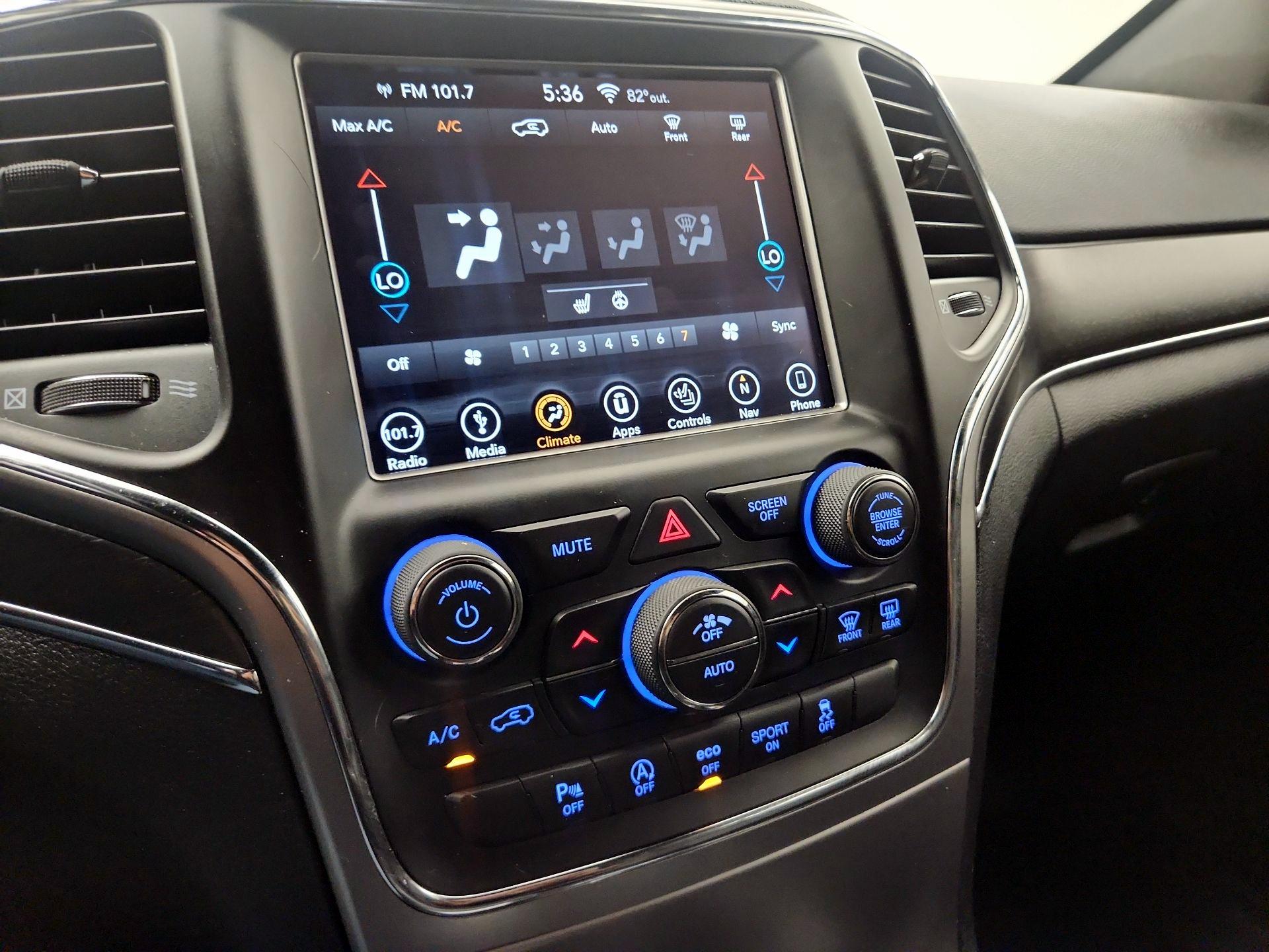 Thumbnail: 2018 Jeep Grand Cherokee - 14