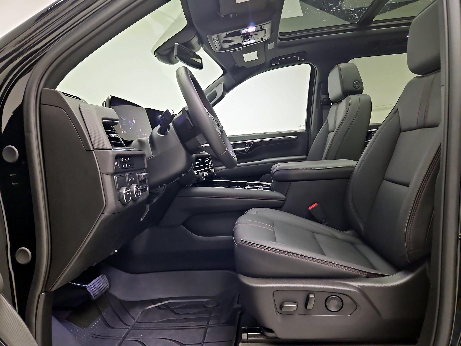 Thumbnail: 2025 Chevrolet Suburban - 11