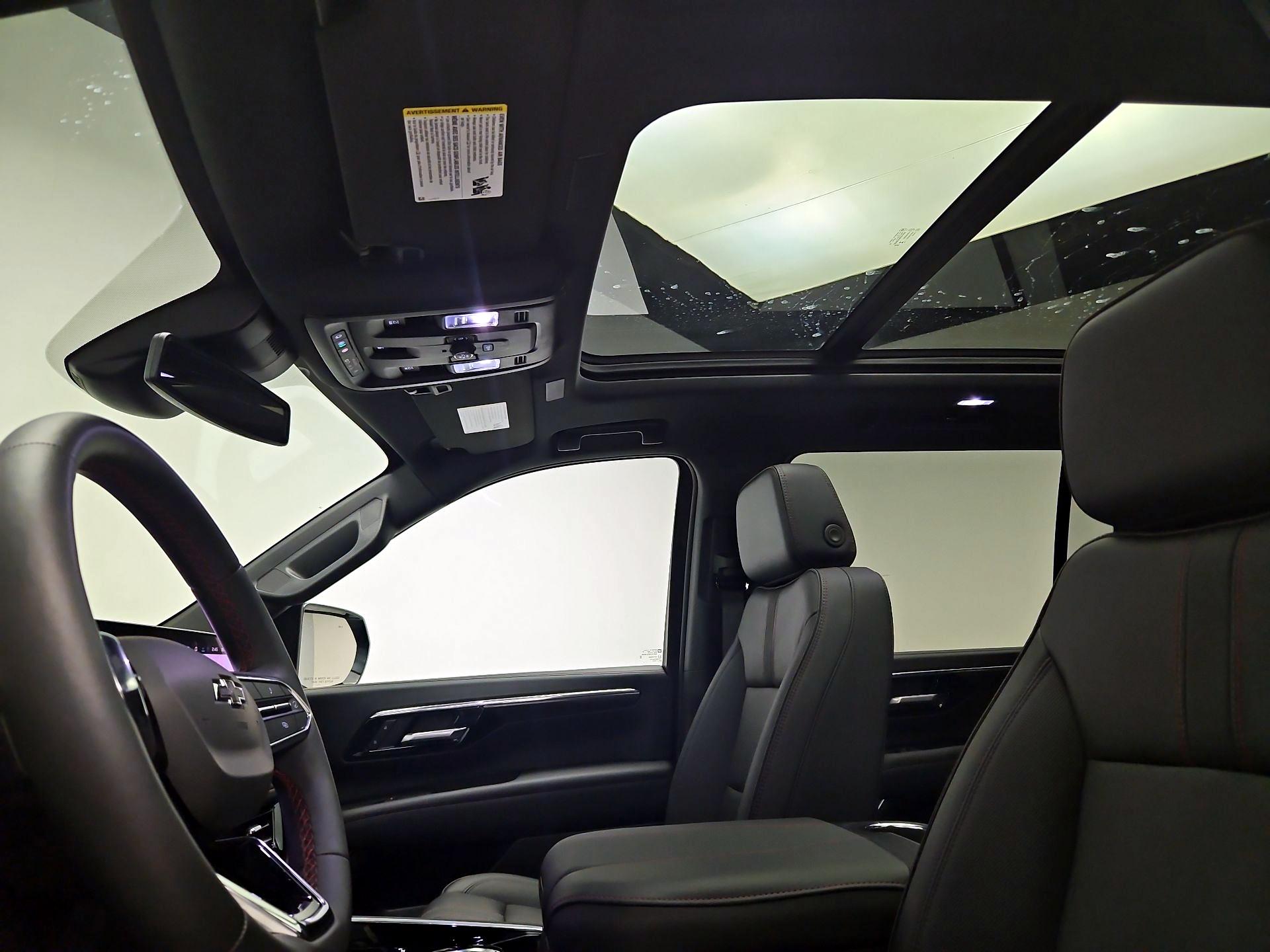 Thumbnail: 2025 Chevrolet Suburban - 20