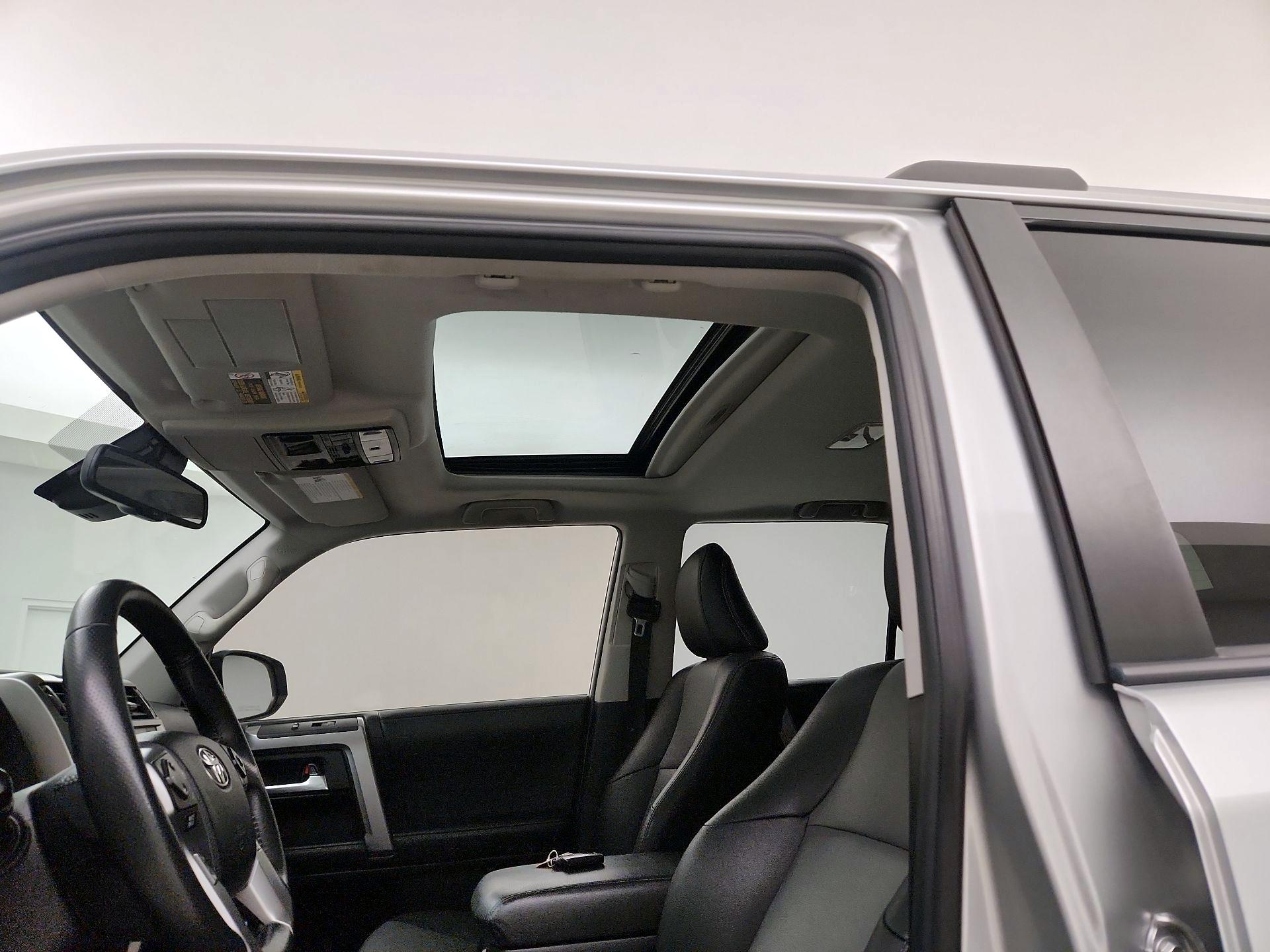 Thumbnail: 2021 Toyota 4Runner - 19