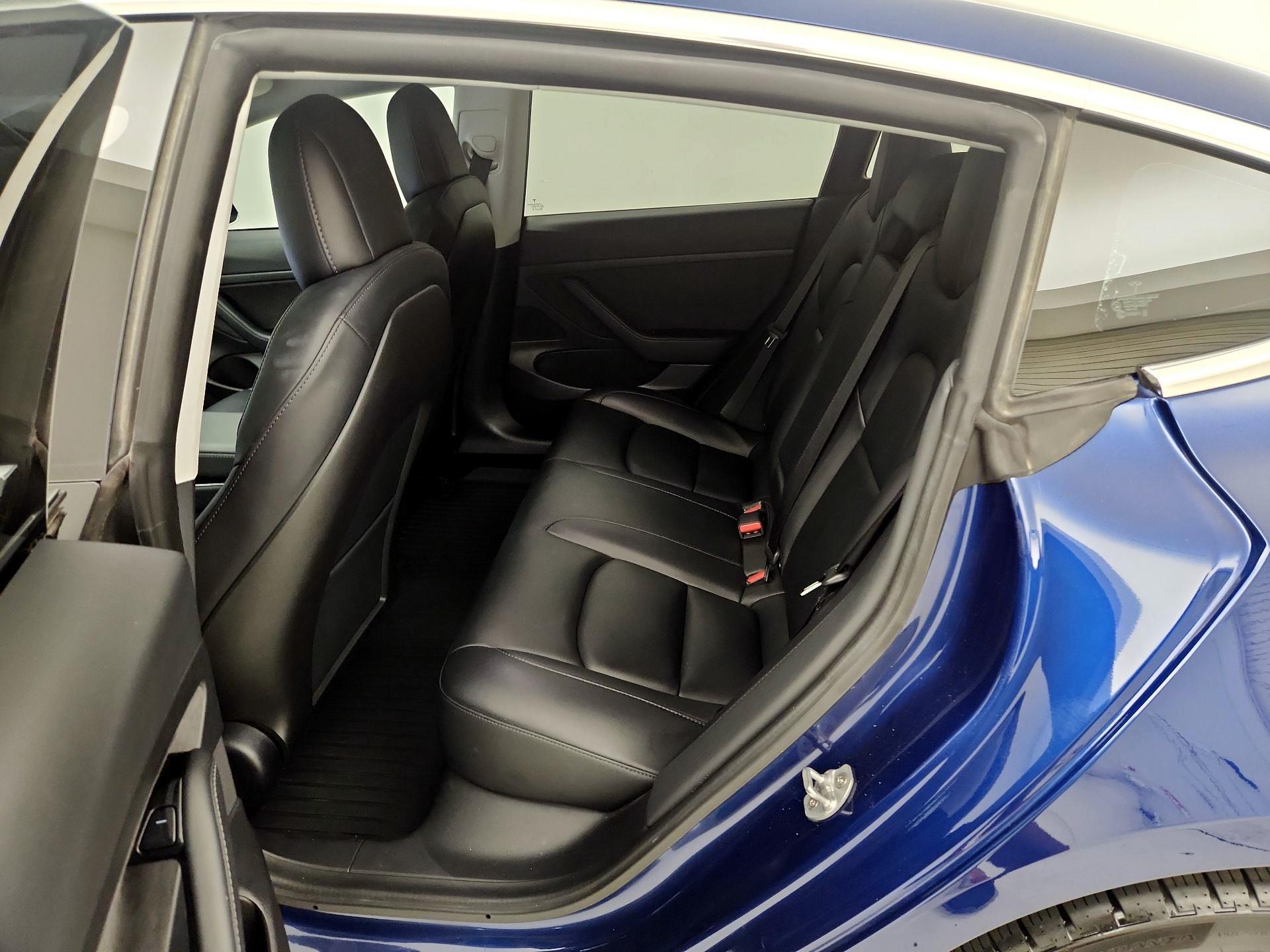 Thumbnail: 2020 Tesla Model 3 - 18