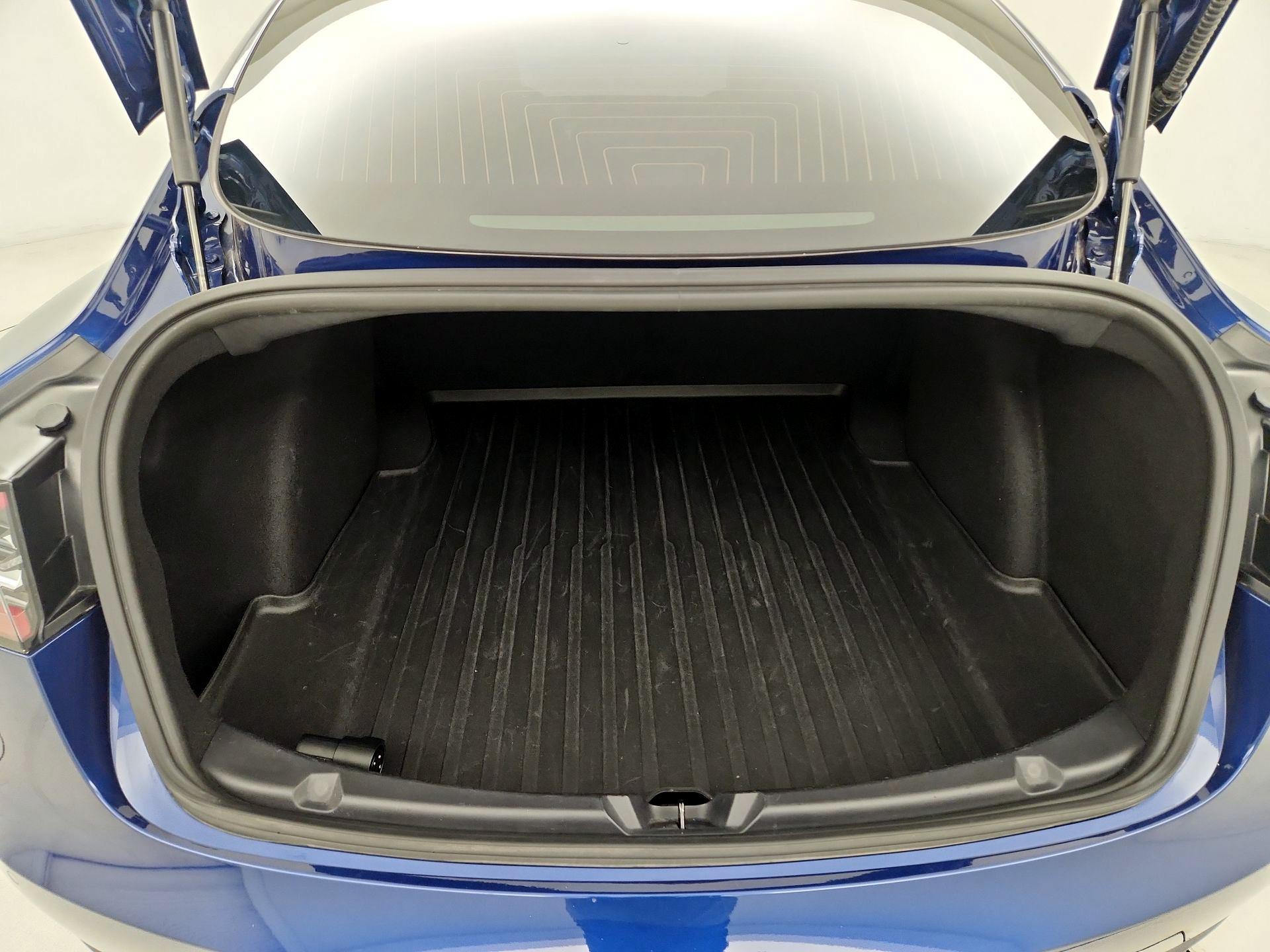 Thumbnail: 2020 Tesla Model 3 - 19