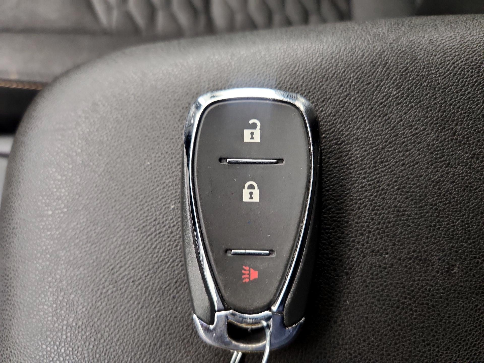 Thumbnail: 2019 Chevrolet Equinox - 18