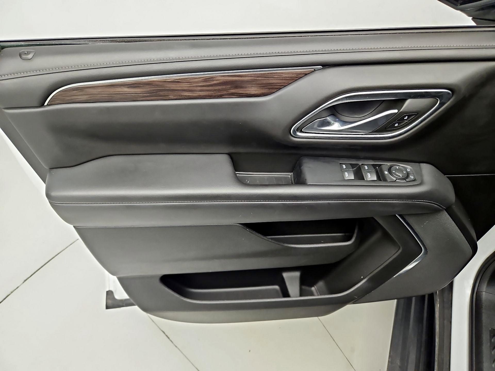 Thumbnail: 2023 Chevrolet Tahoe - 12