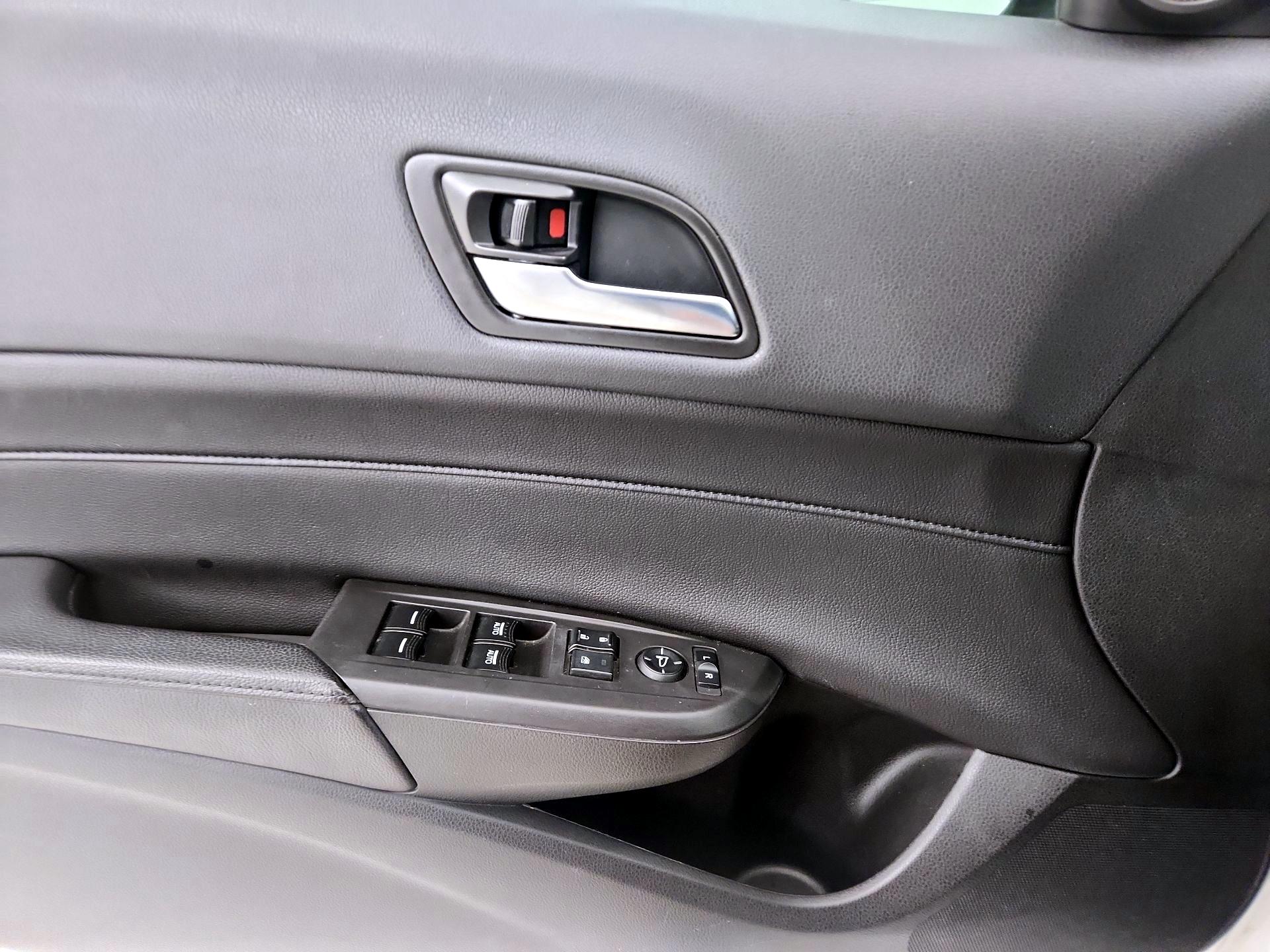 Thumbnail: 2019 Acura ILX - 12