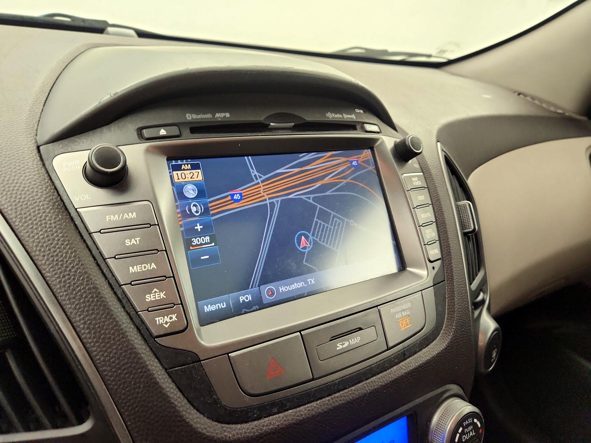 Thumbnail: 2015 Hyundai Tucson - 14
