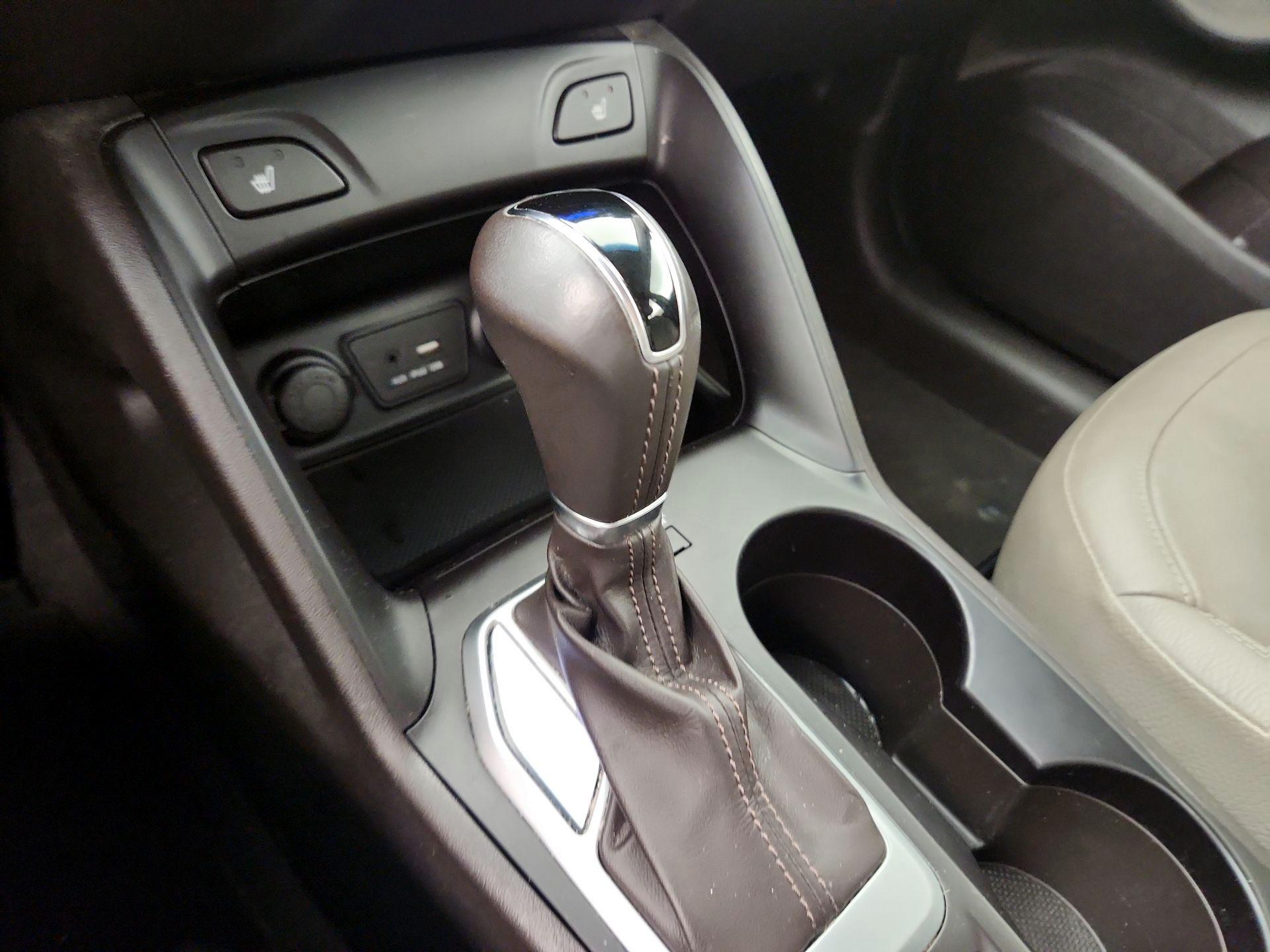 Thumbnail: 2015 Hyundai Tucson - 18