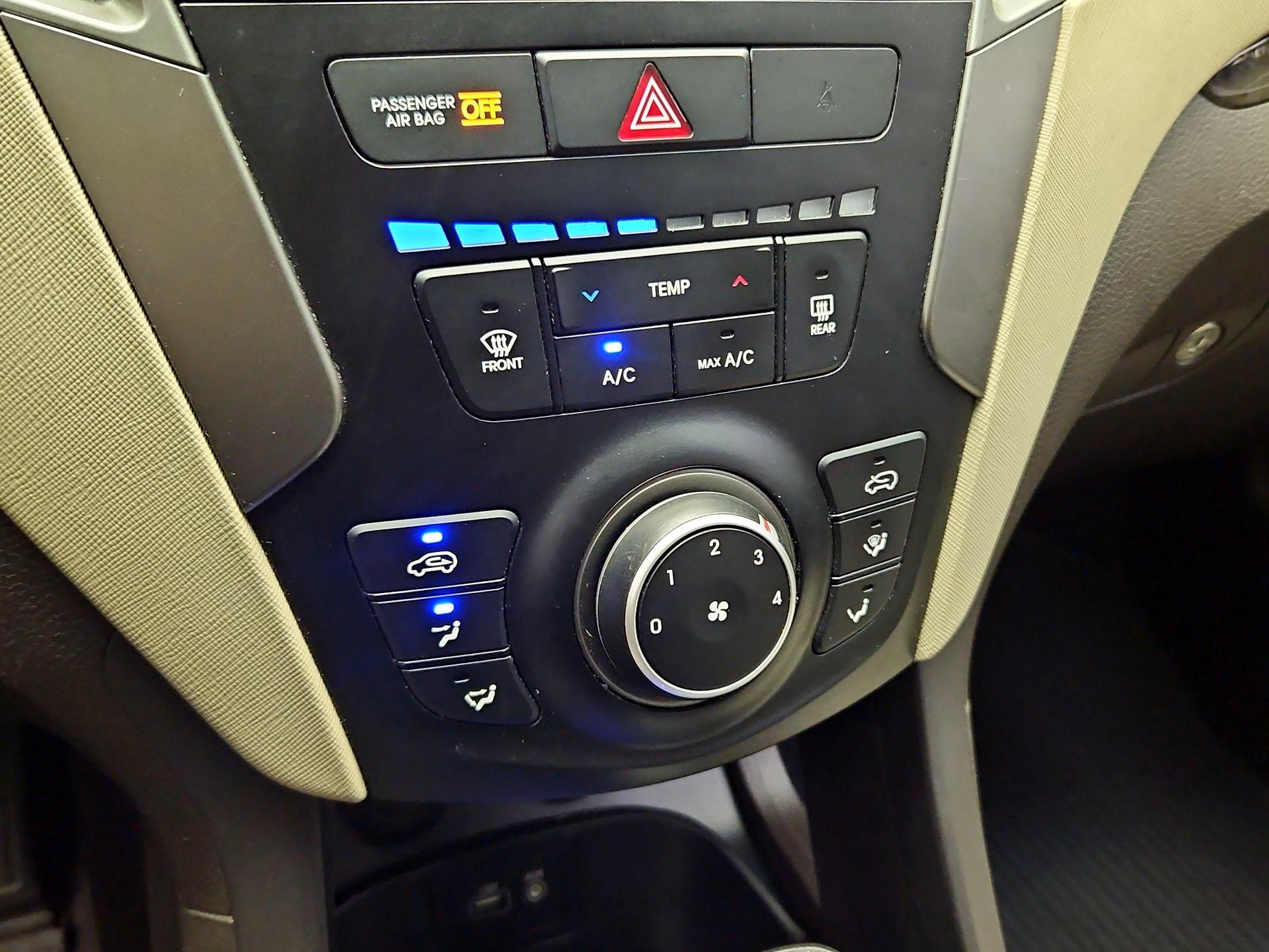 Thumbnail: 2017 Hyundai Santa Fe - 16