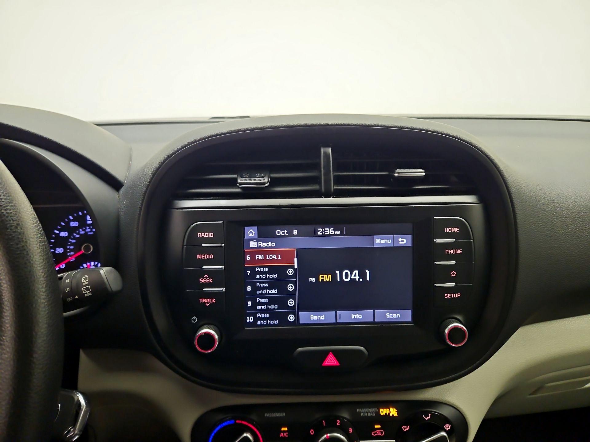 Thumbnail: 2020 Kia Soul - 14
