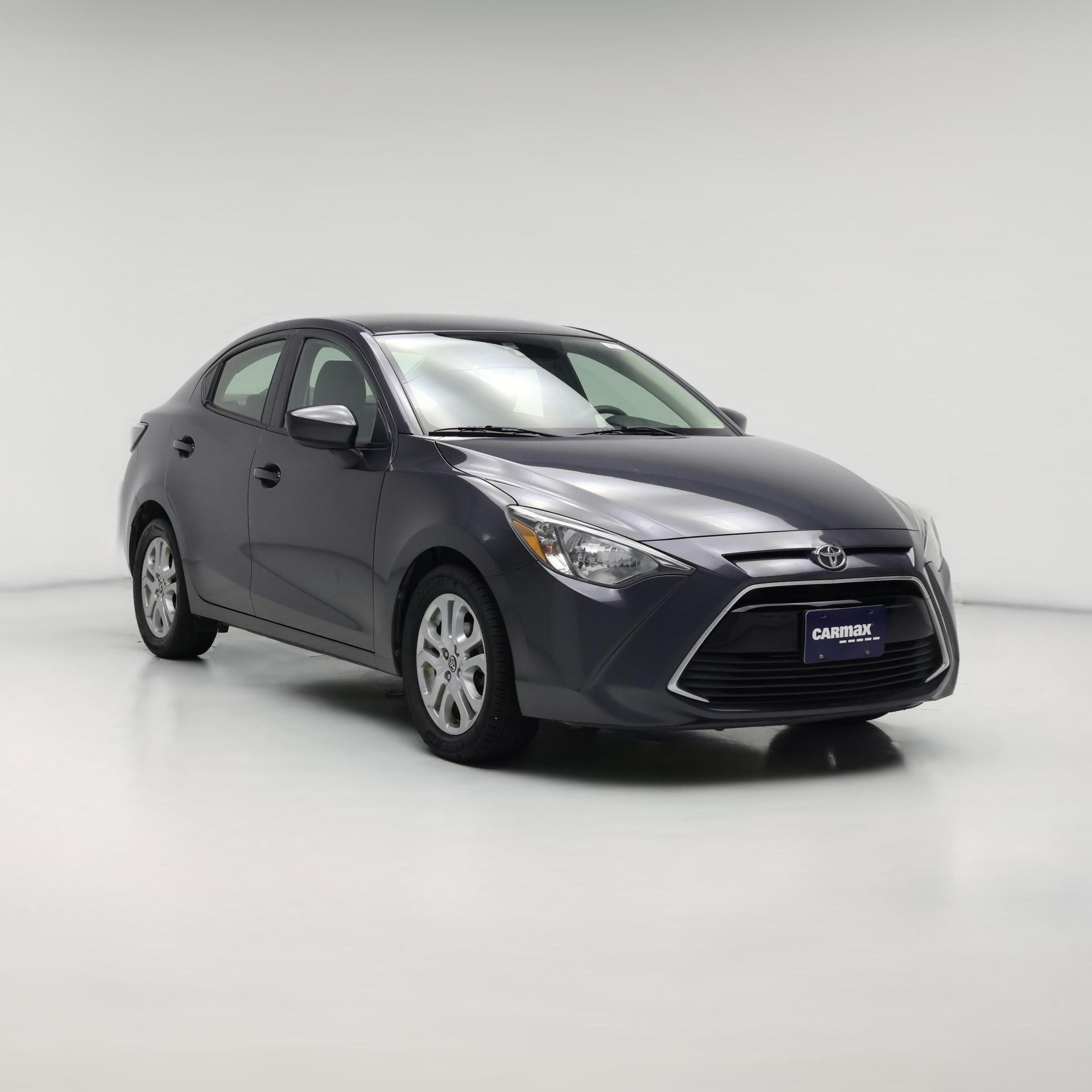 Thumbnail: 2018 Toyota Yaris iA - 1