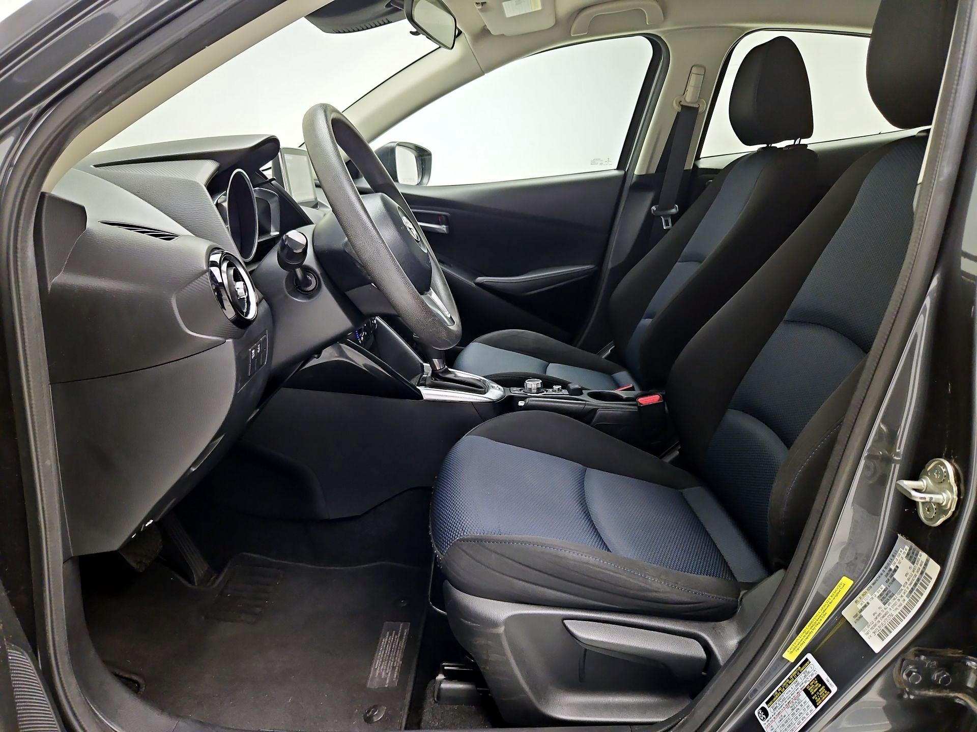 Thumbnail: 2018 Toyota Yaris iA - 11