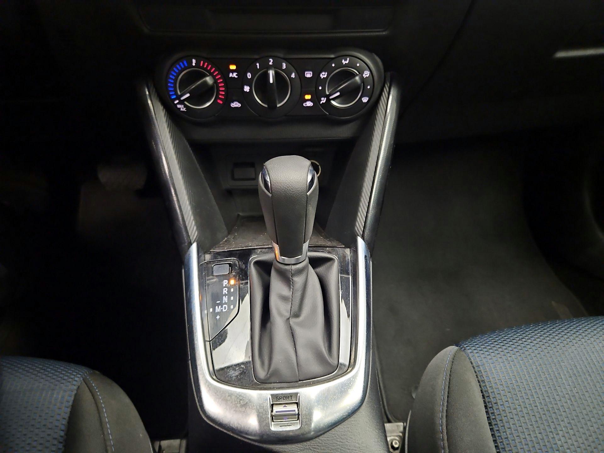 Thumbnail: 2018 Toyota Yaris iA - 16
