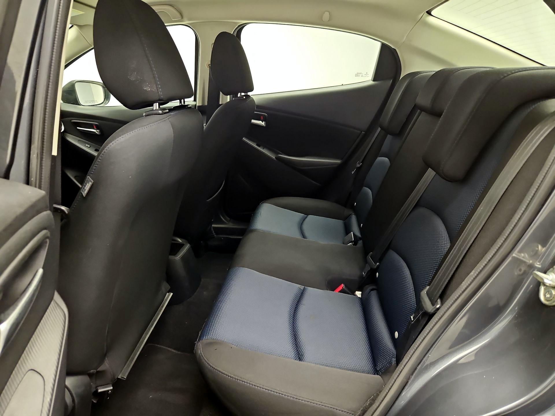 Thumbnail: 2018 Toyota Yaris iA - 17