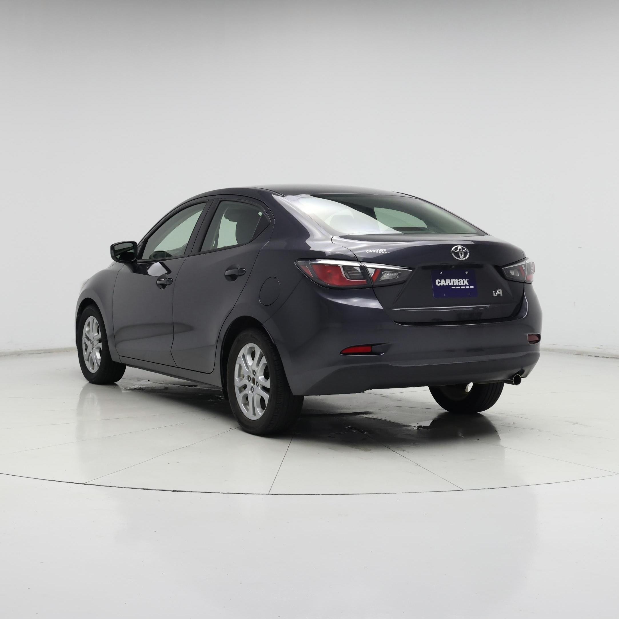 Thumbnail: 2018 Toyota Yaris iA - 2