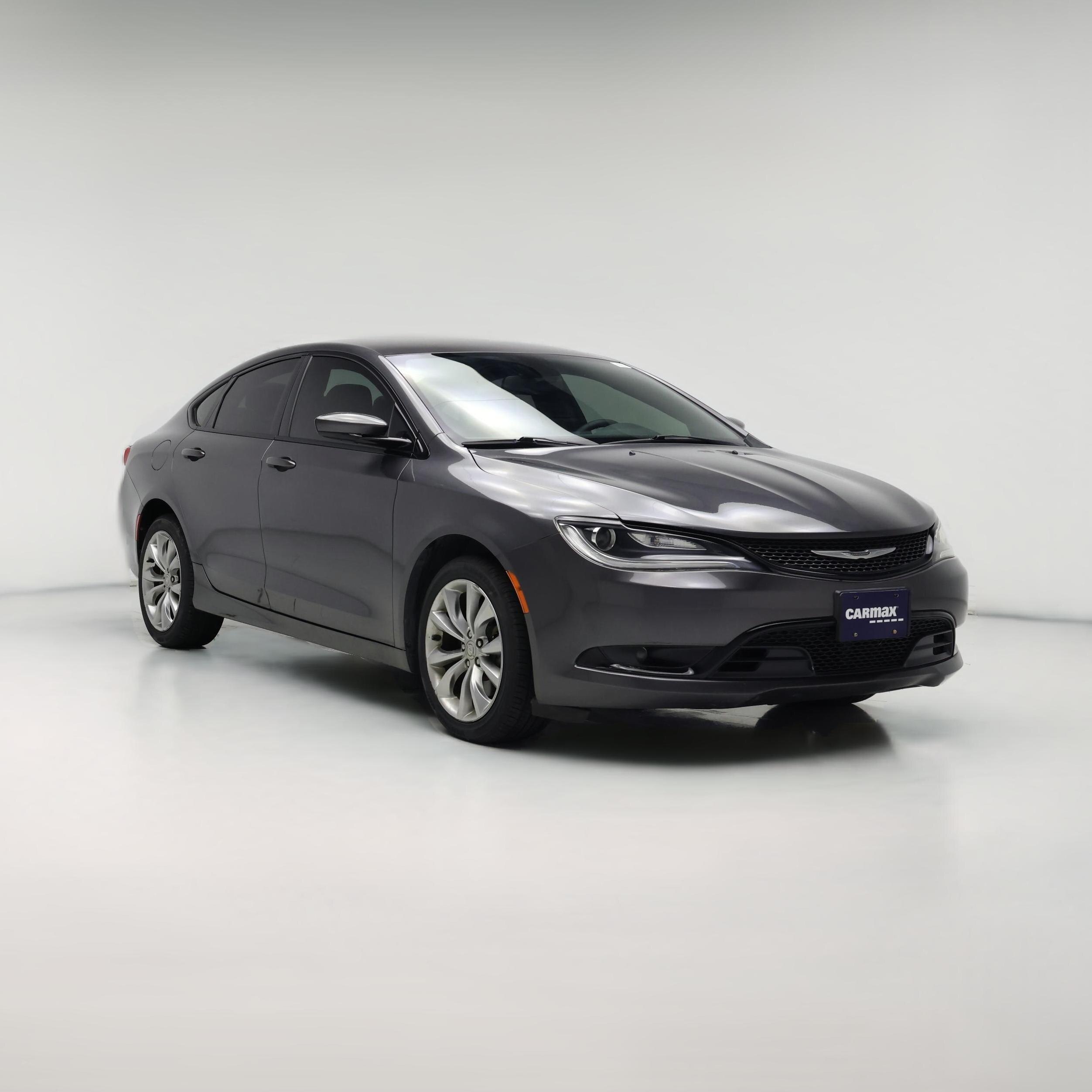 Thumbnail: 2015 Chrysler 200 - 1