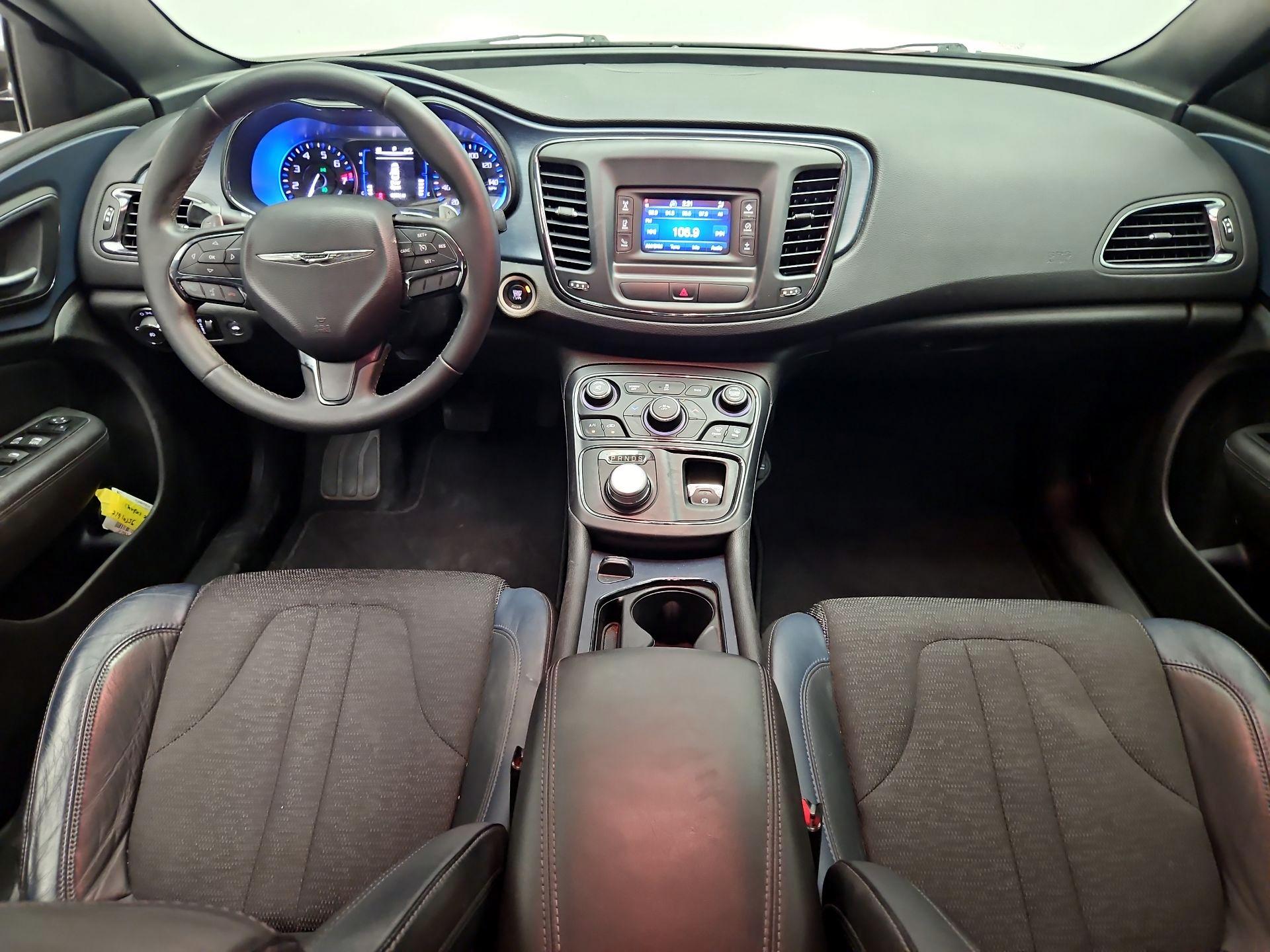 Thumbnail: 2015 Chrysler 200 - 9