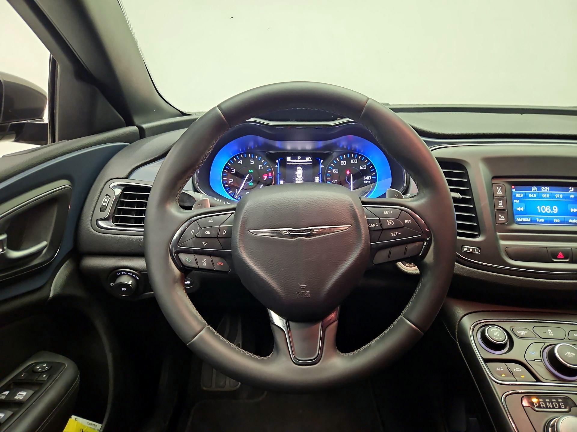 Thumbnail: 2015 Chrysler 200 - 10