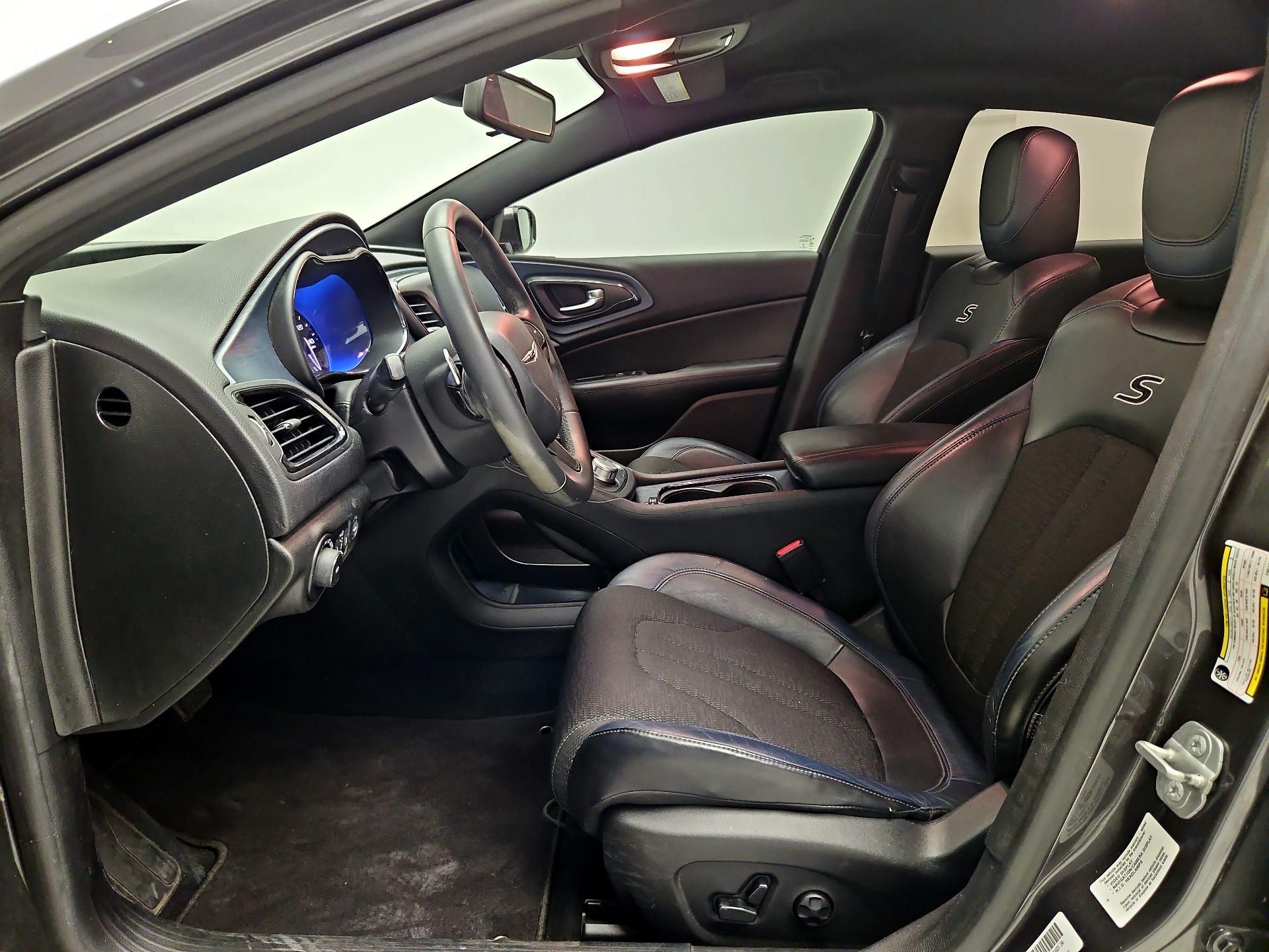 Thumbnail: 2015 Chrysler 200 - 11