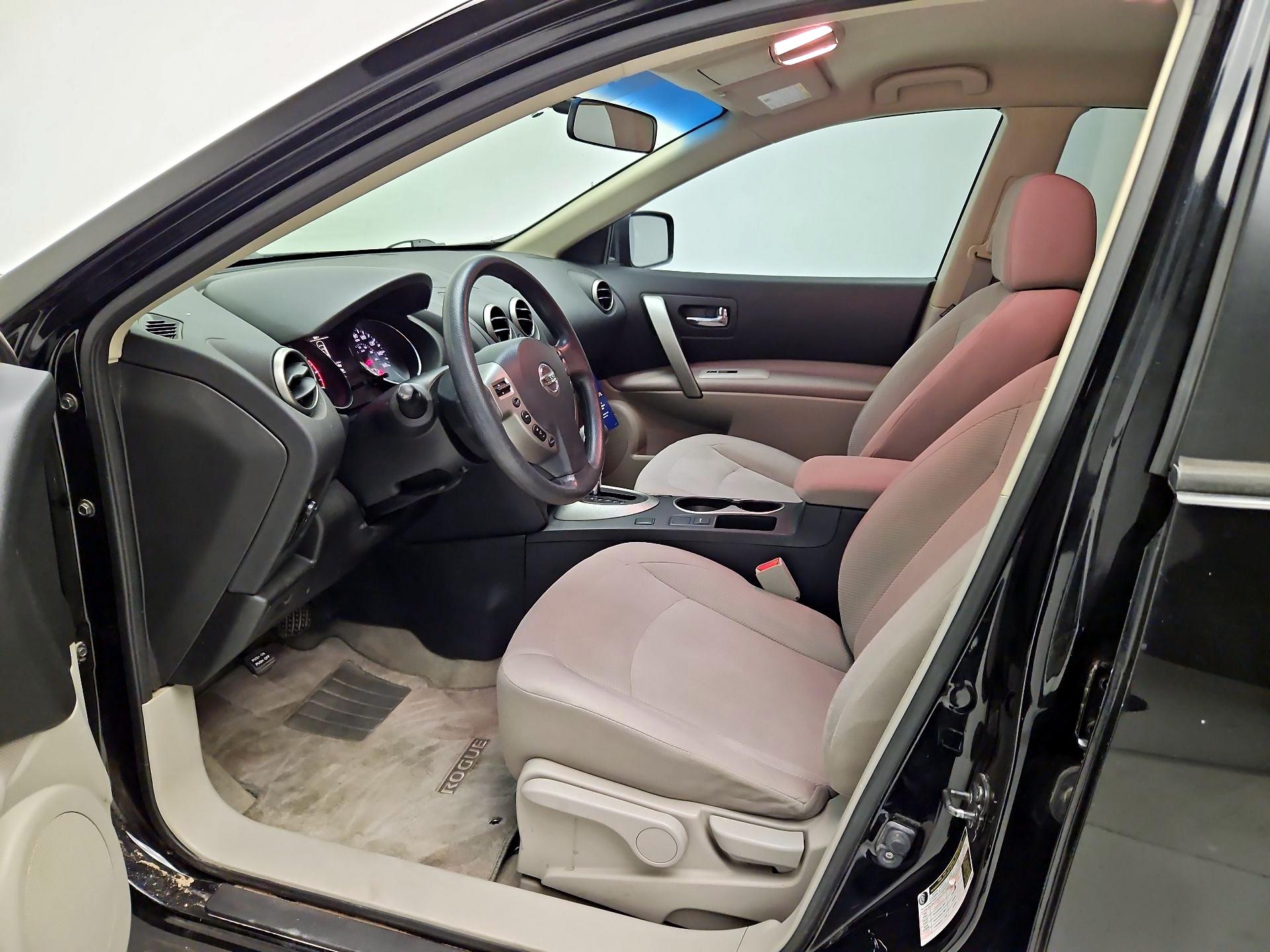 Thumbnail: 2015 Nissan Rogue - 11