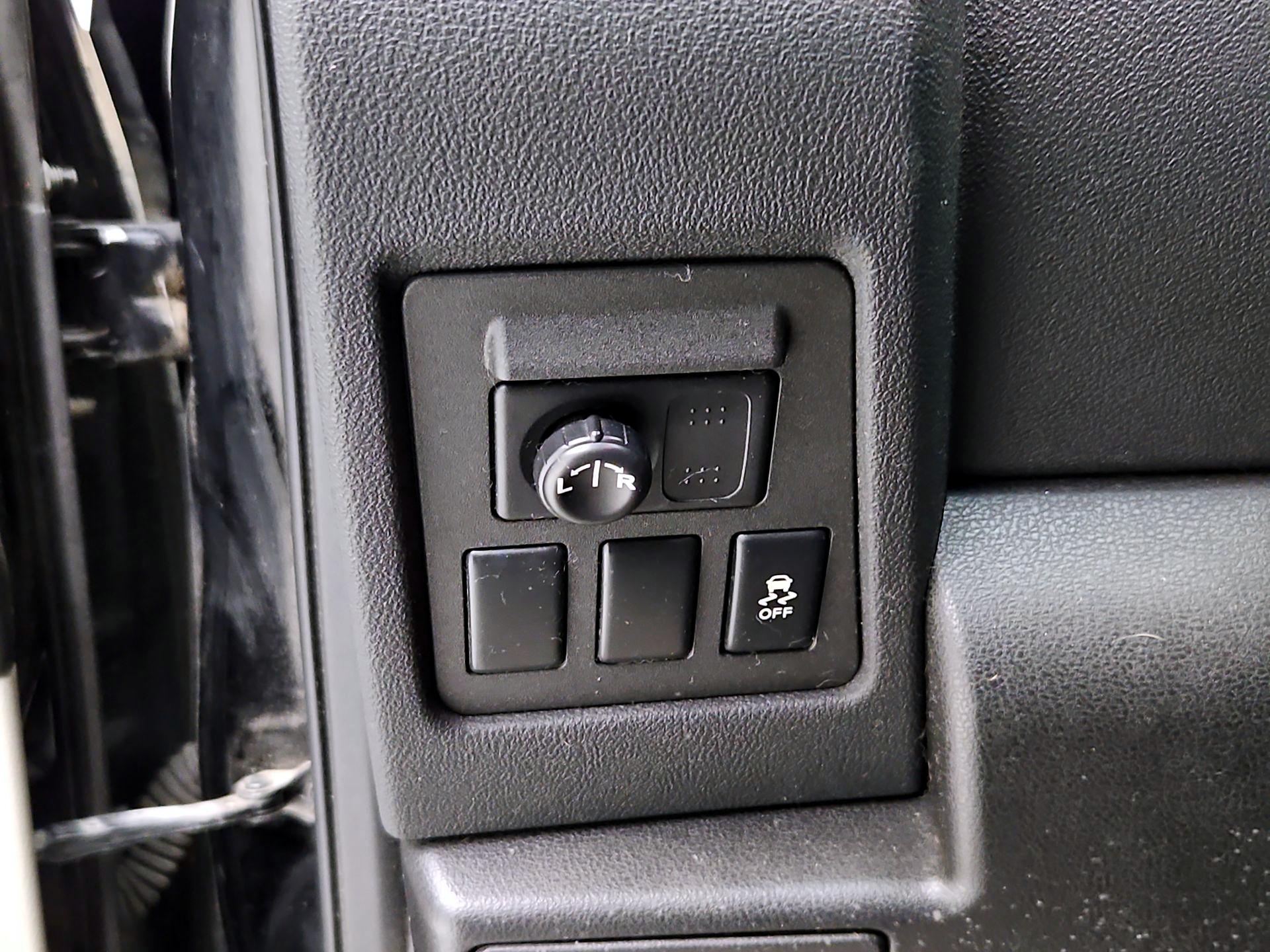 Thumbnail: 2015 Nissan Rogue - 13