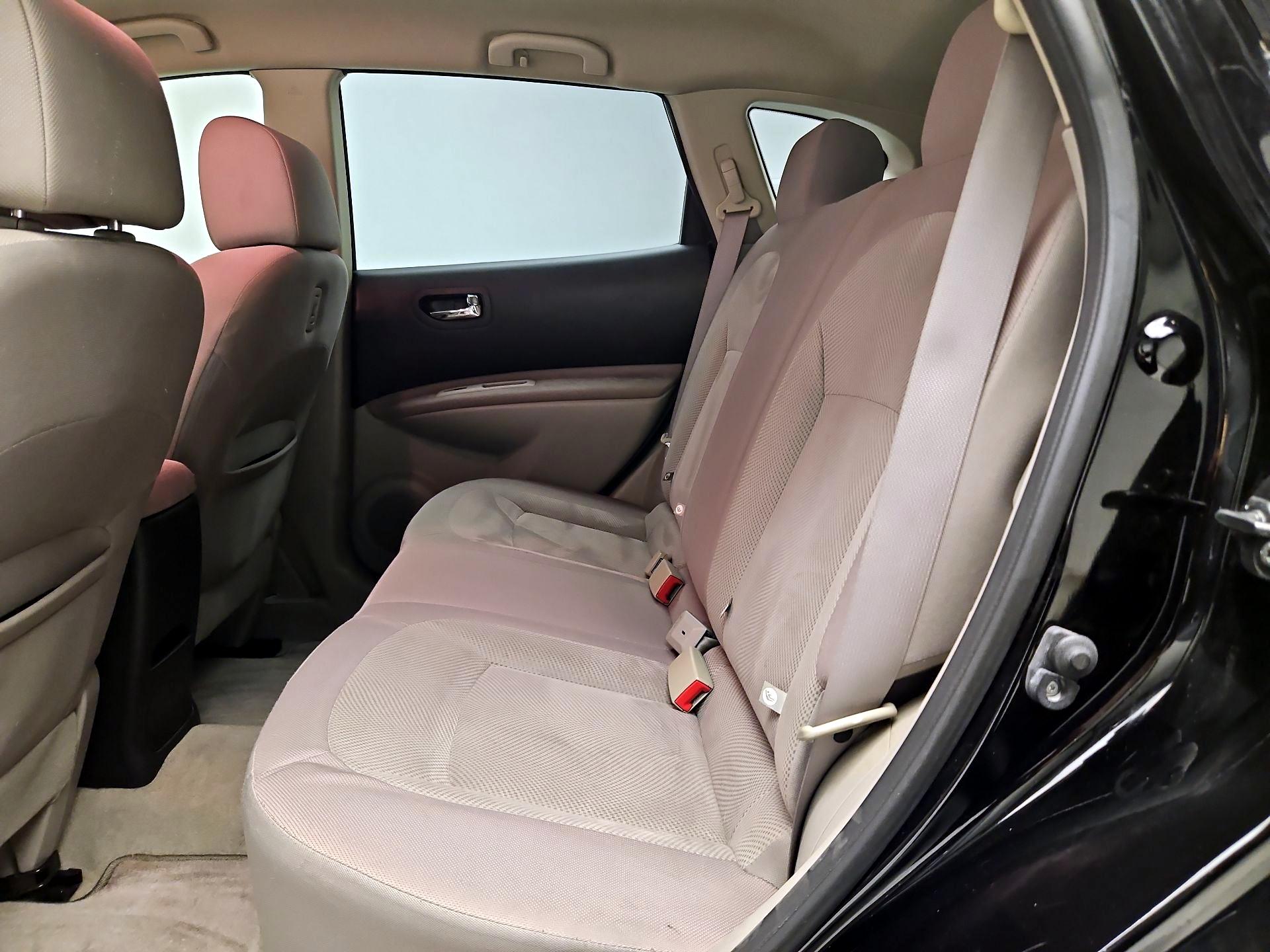 Thumbnail: 2015 Nissan Rogue - 19