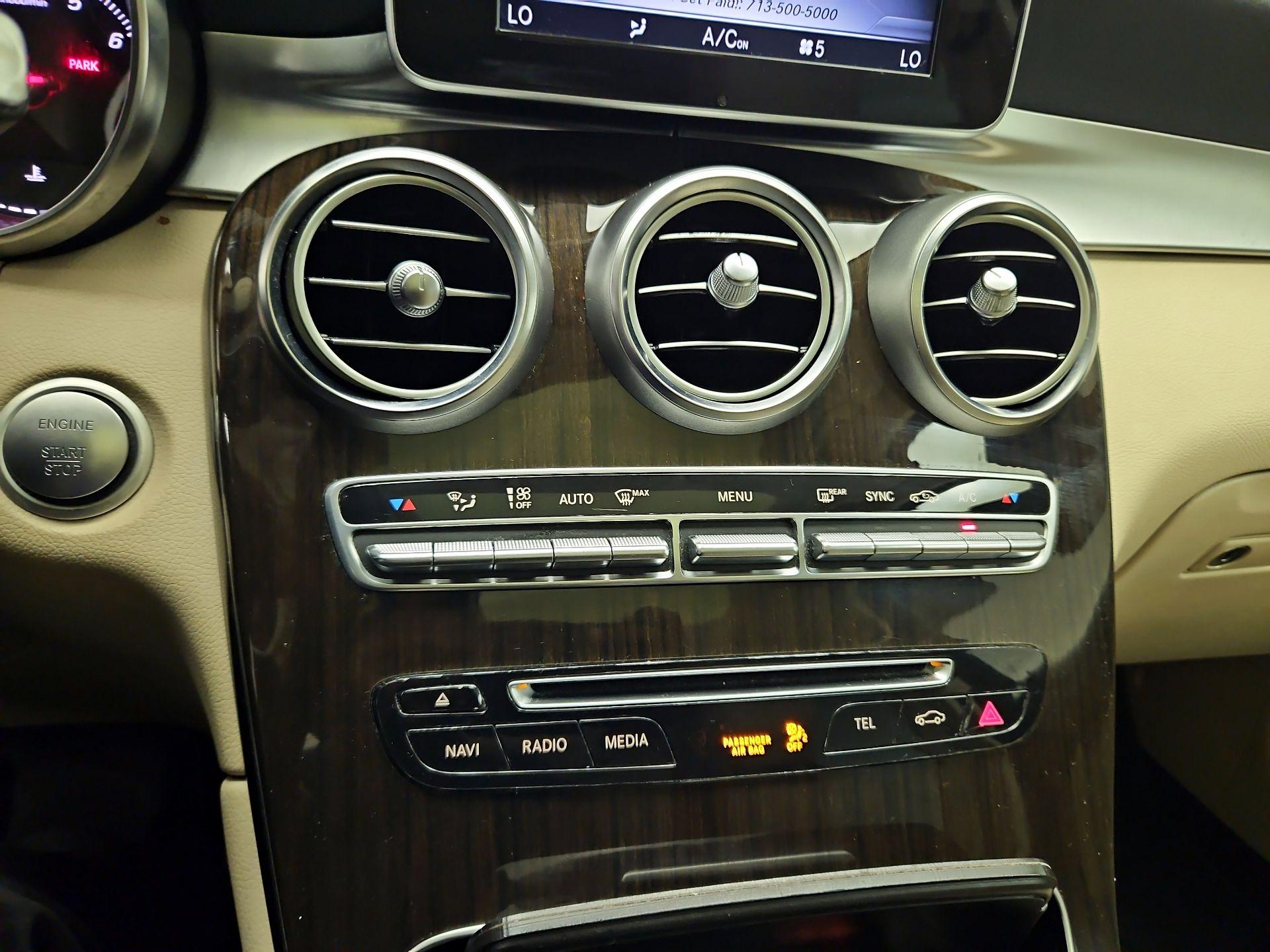 Thumbnail: 2018 Mercedes-Benz GLC - 15