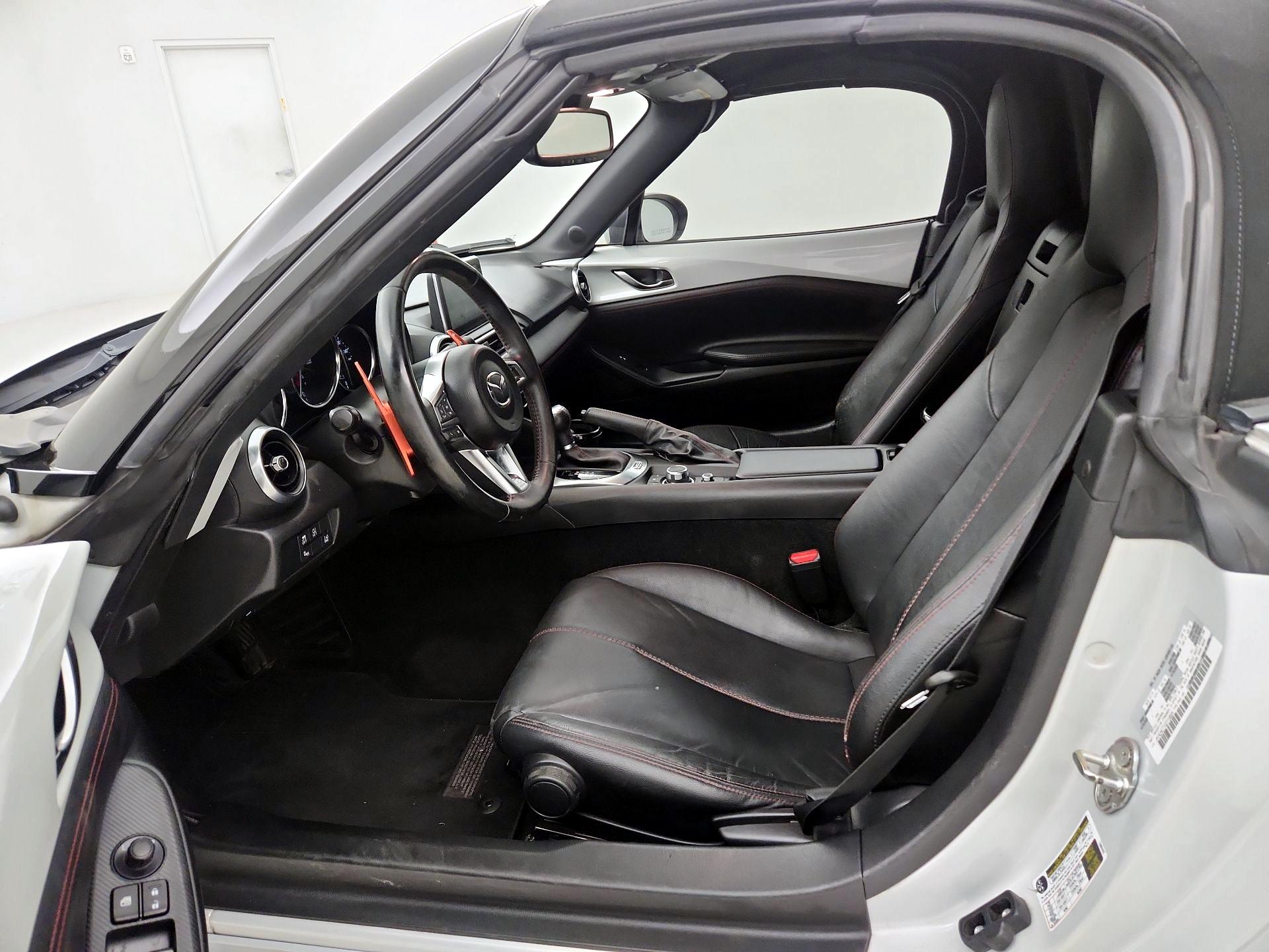 Thumbnail: 2016 Mazda MX-5 Miata - 9