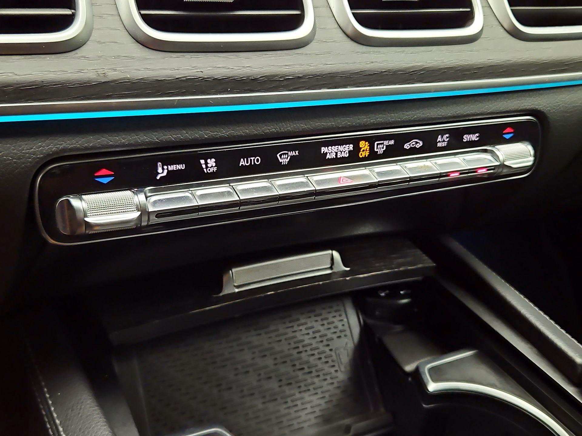 Thumbnail: 2021 Mercedes-Benz GLE - 17