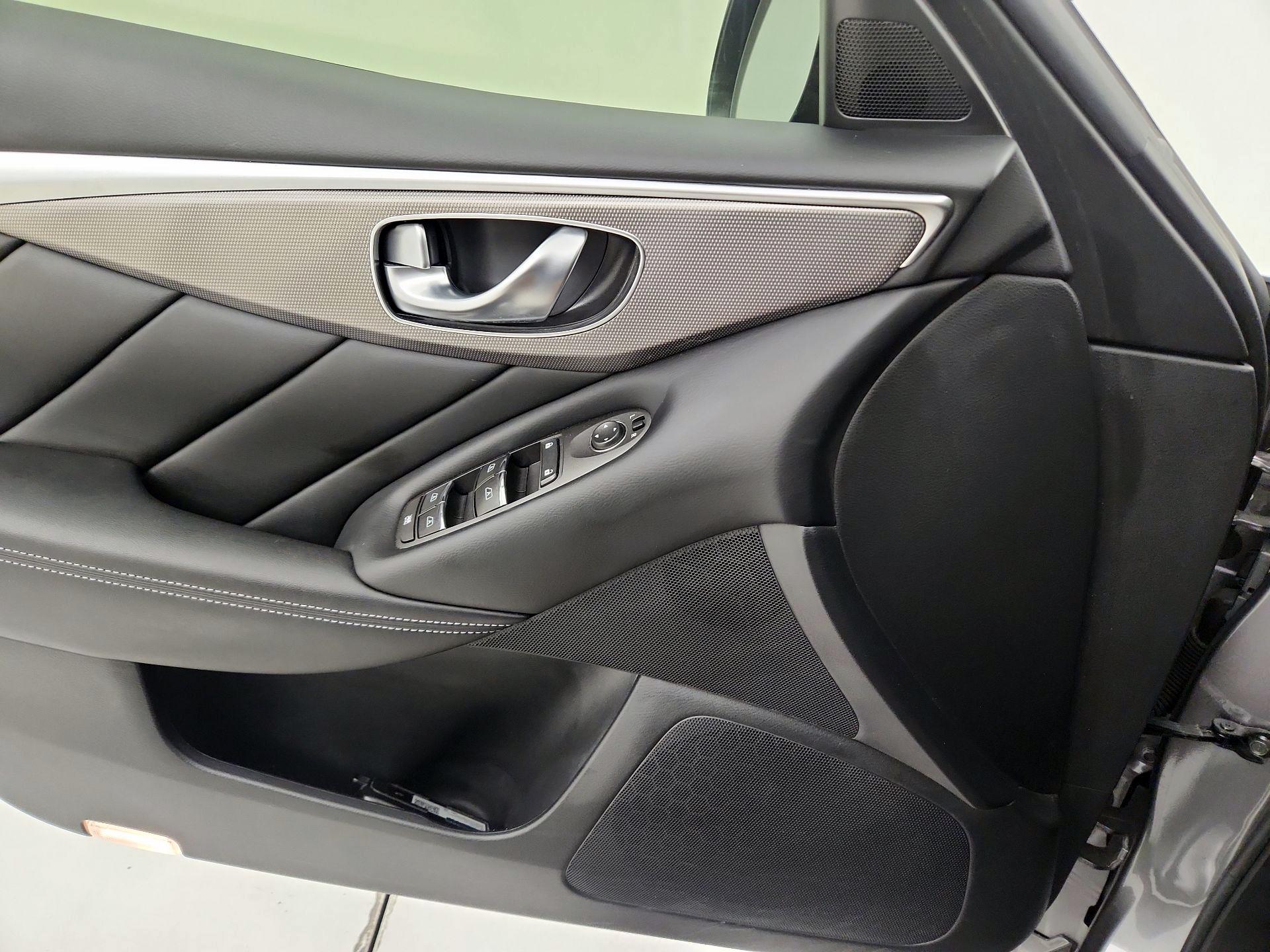 Thumbnail: 2017 INFINITI Q50 - 10